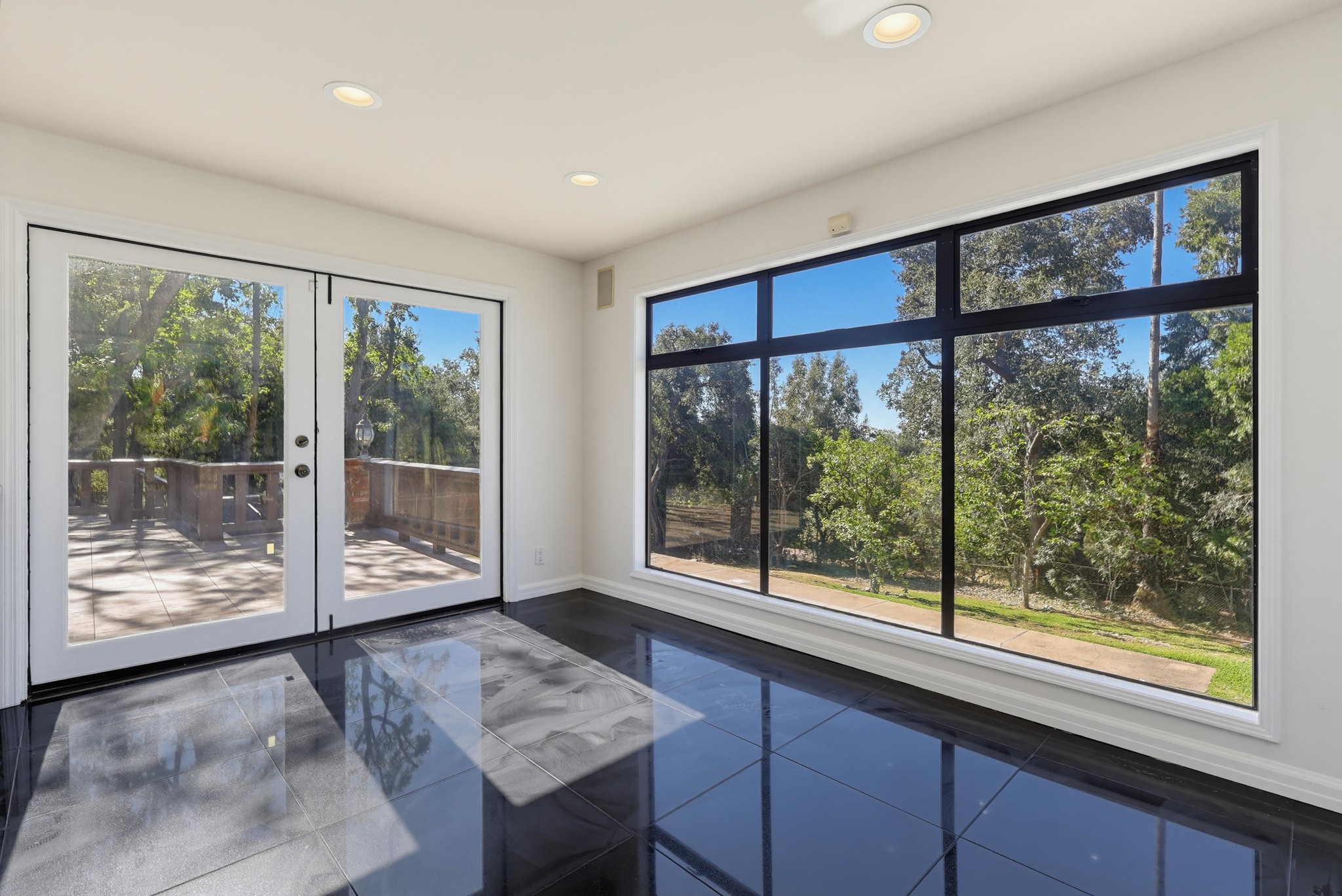 Virtual tour photo 25 of 152 for 3488 Barhite St