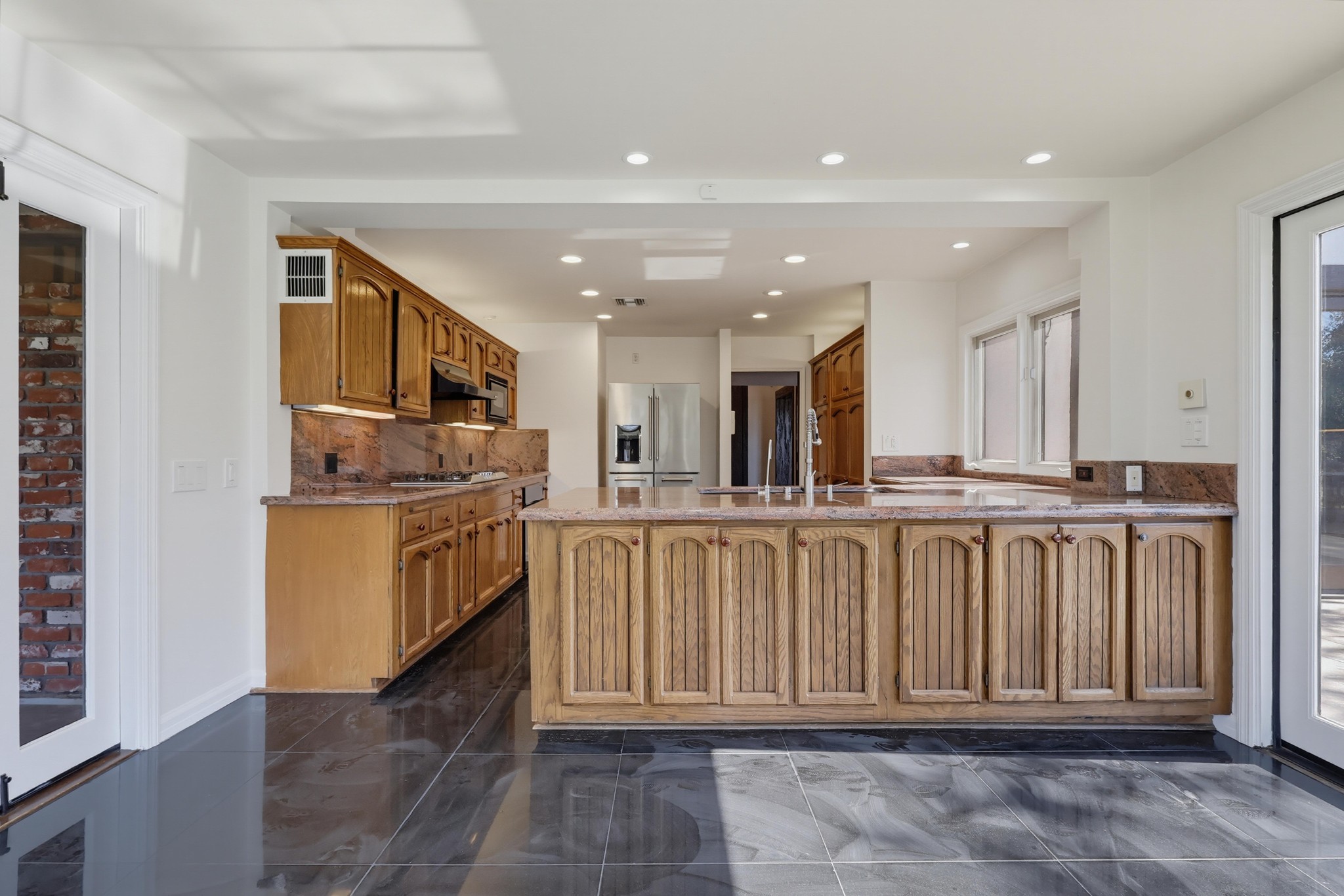 Virtual tour photo 27 of 152 for 3488 Barhite St