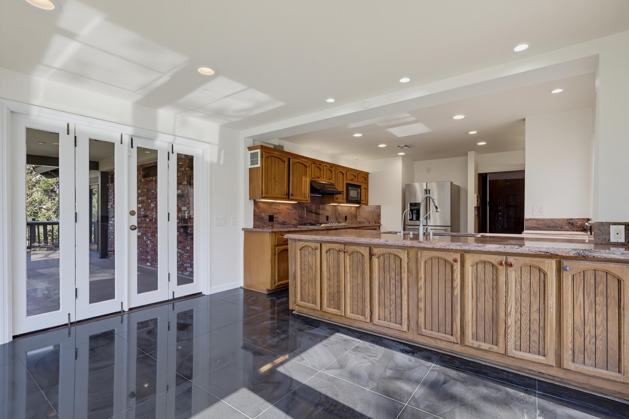 Virtual tour photo 28 of 152 for 3488 Barhite St