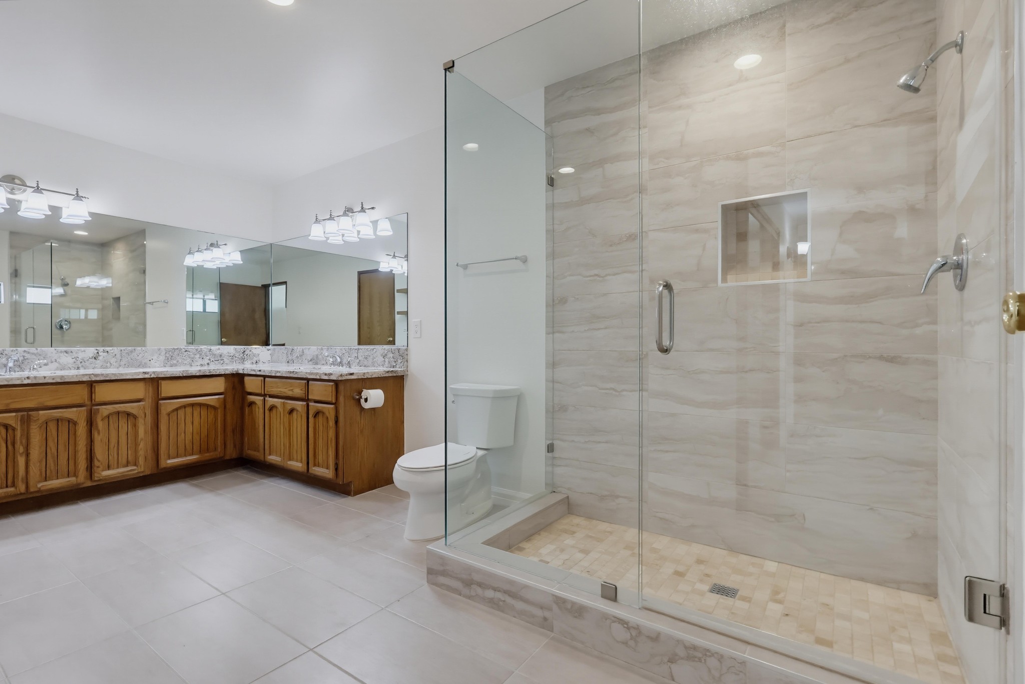 Virtual tour photo 46 of 152 for 3488 Barhite St