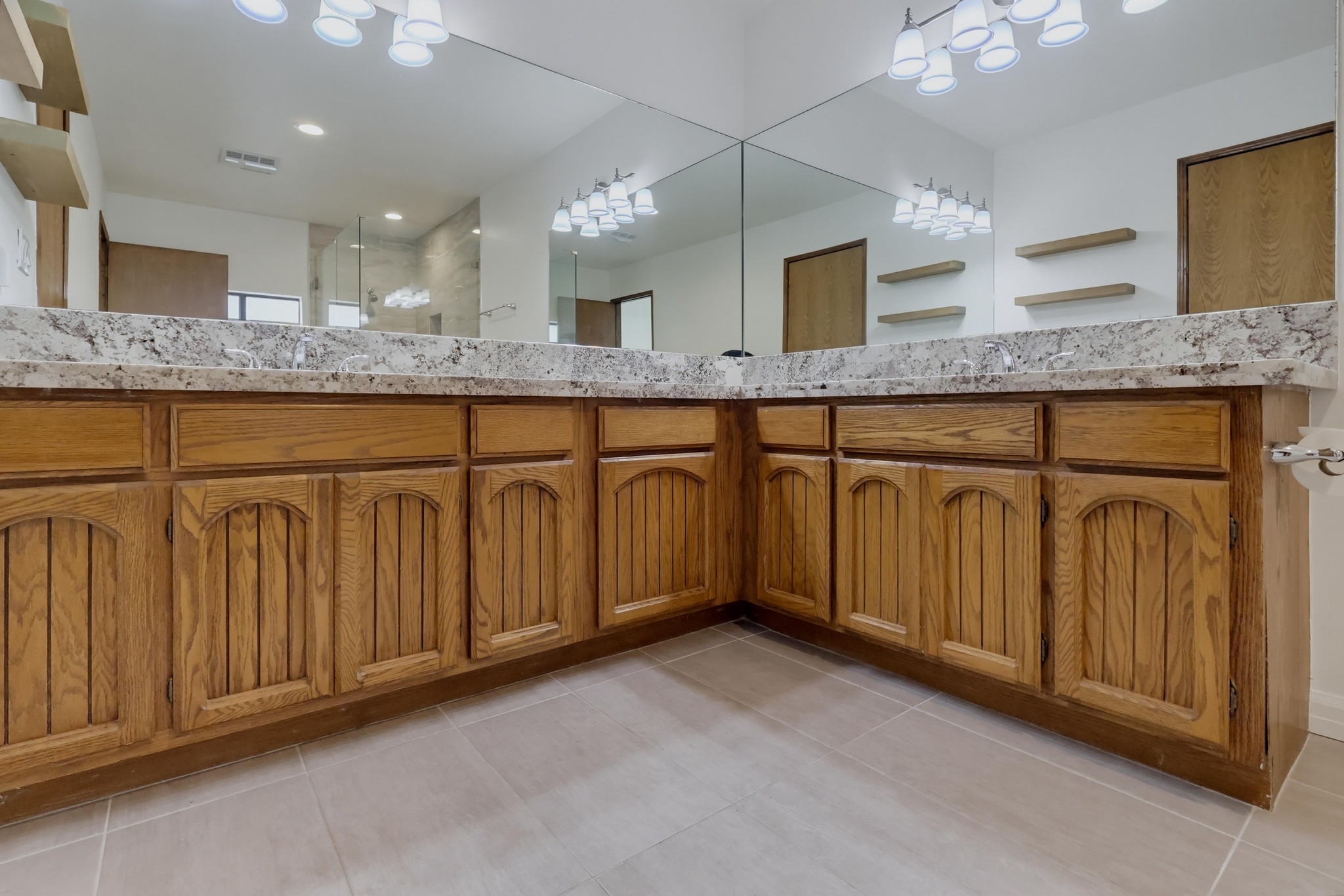 Virtual tour photo 48 of 152 for 3488 Barhite St