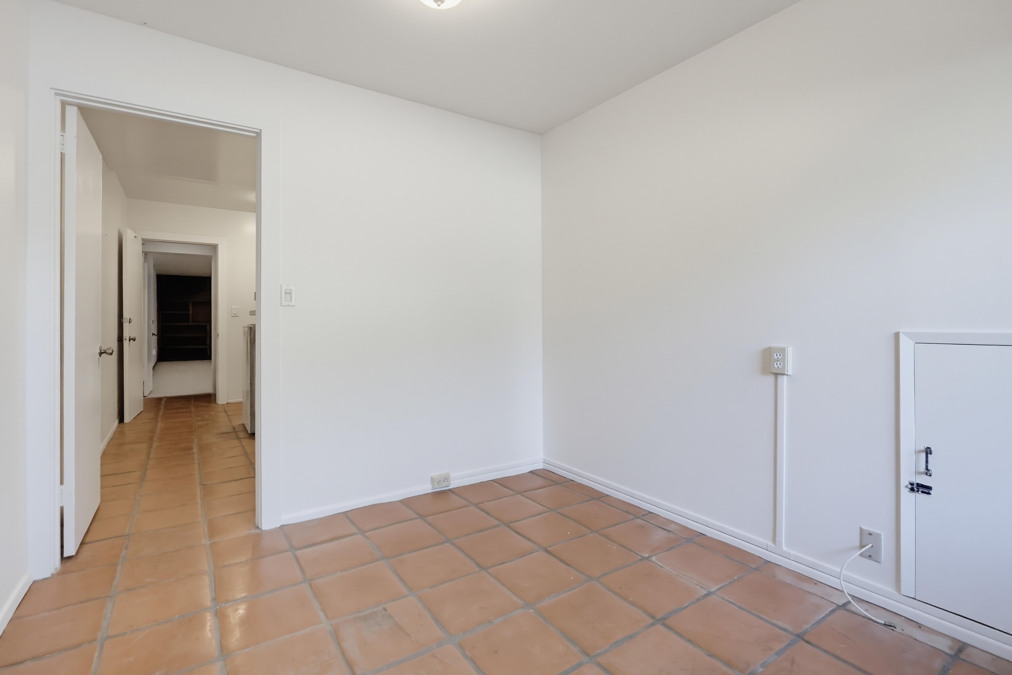 Virtual tour photo 80 of 152 for 3488 Barhite St