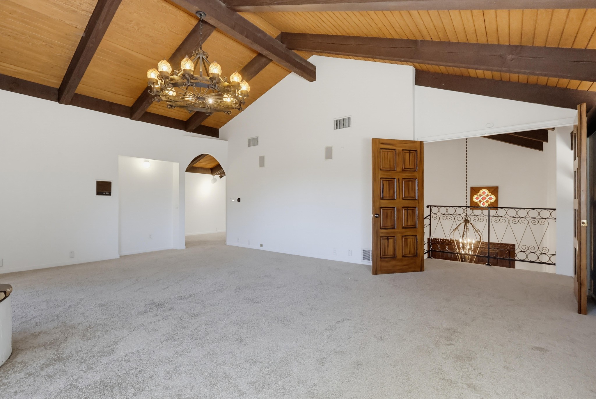 Virtual tour photo 85 of 152 for 3488 Barhite St