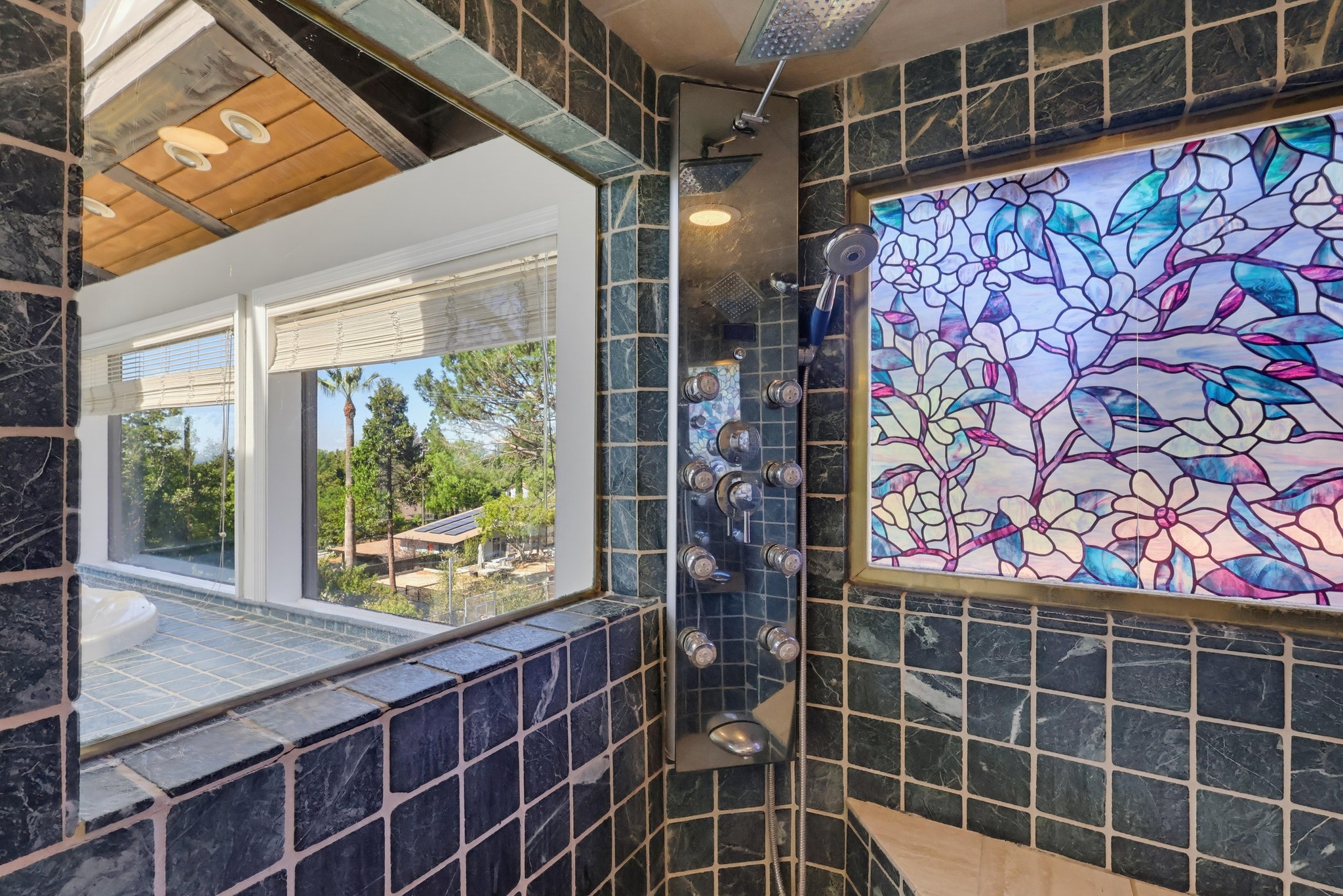 Virtual tour photo 95 of 152 for 3488 Barhite St