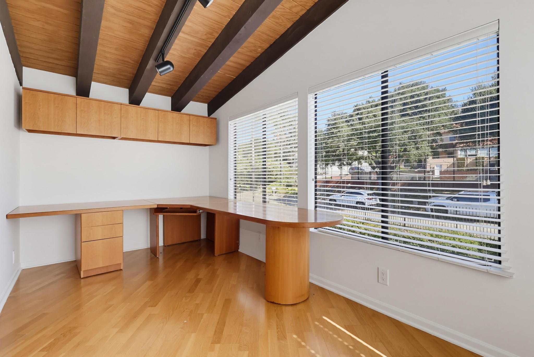 Virtual tour photo 101 of 152 for 3488 Barhite St