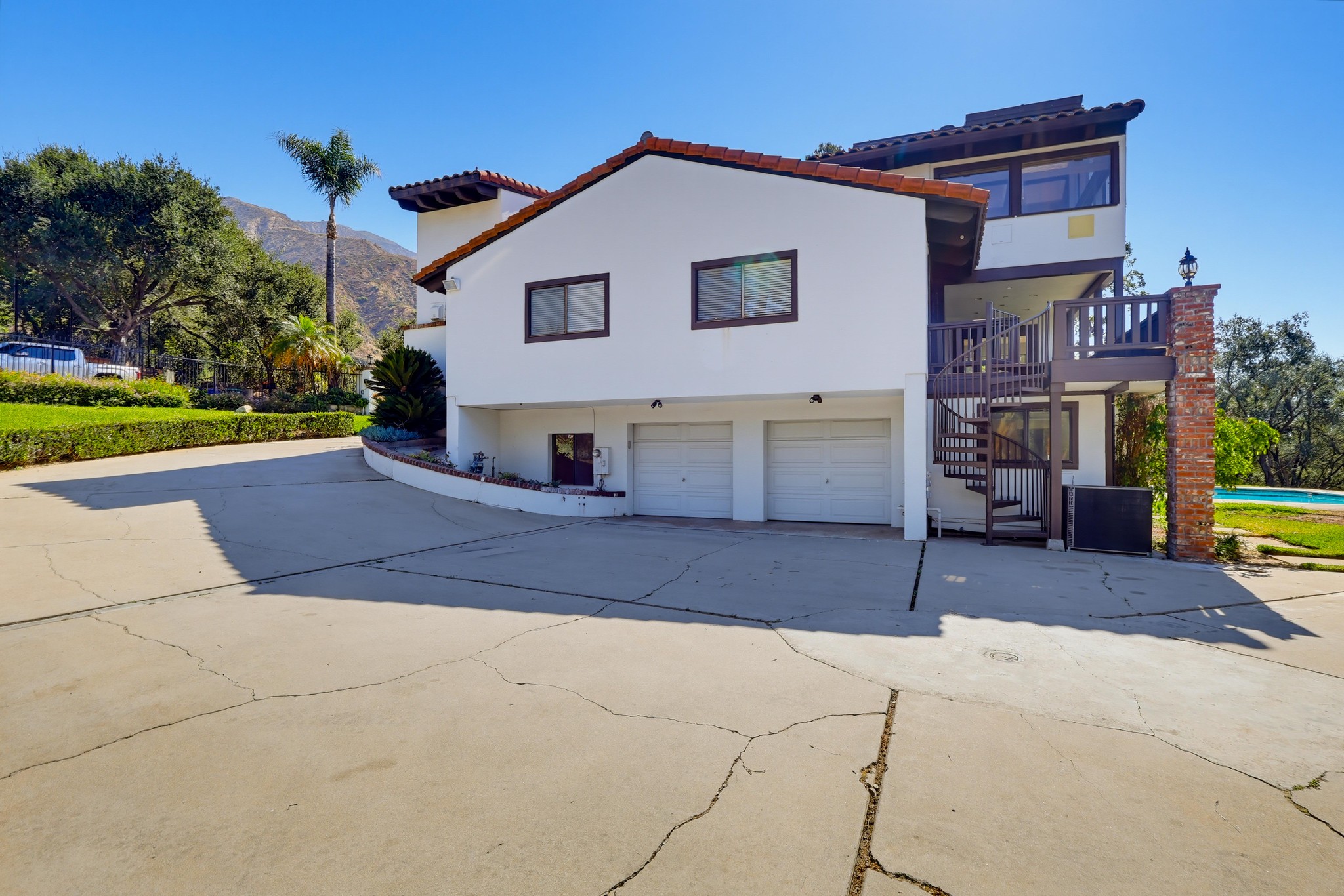 Virtual tour photo 115 of 152 for 3488 Barhite St
