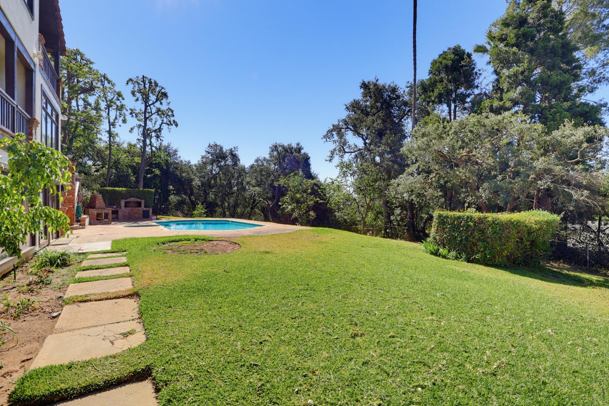 Virtual tour photo 124 of 152 for 3488 Barhite St