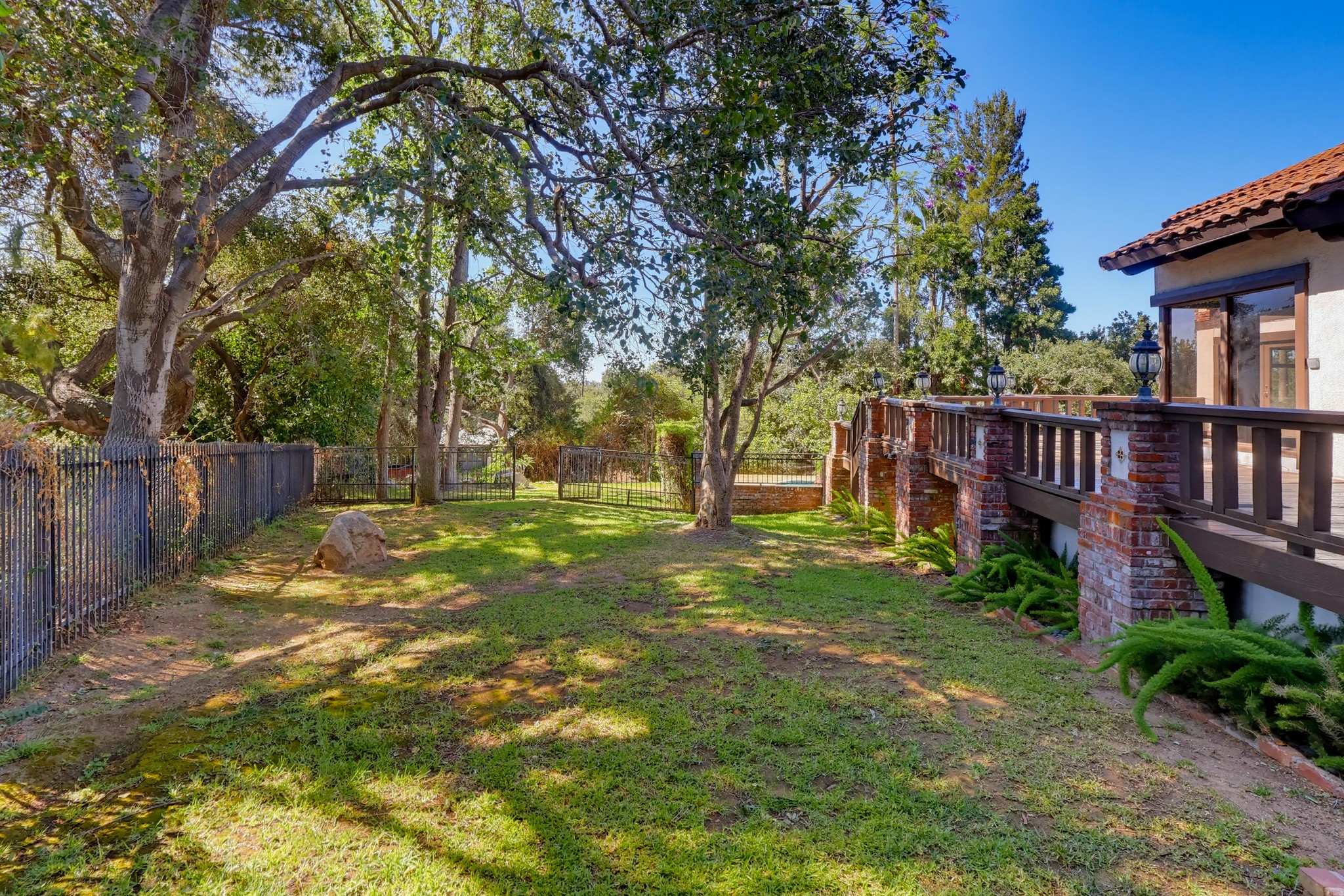 Virtual tour photo 140 of 152 for 3488 Barhite St