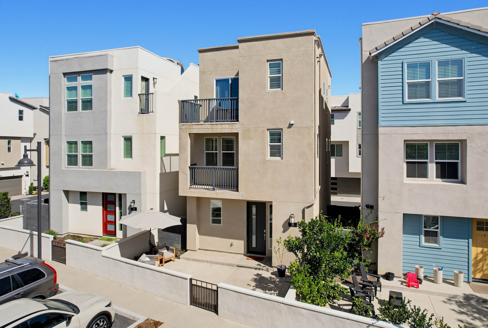 Virtual tour photo 3 of 68 for 35 Stetson St