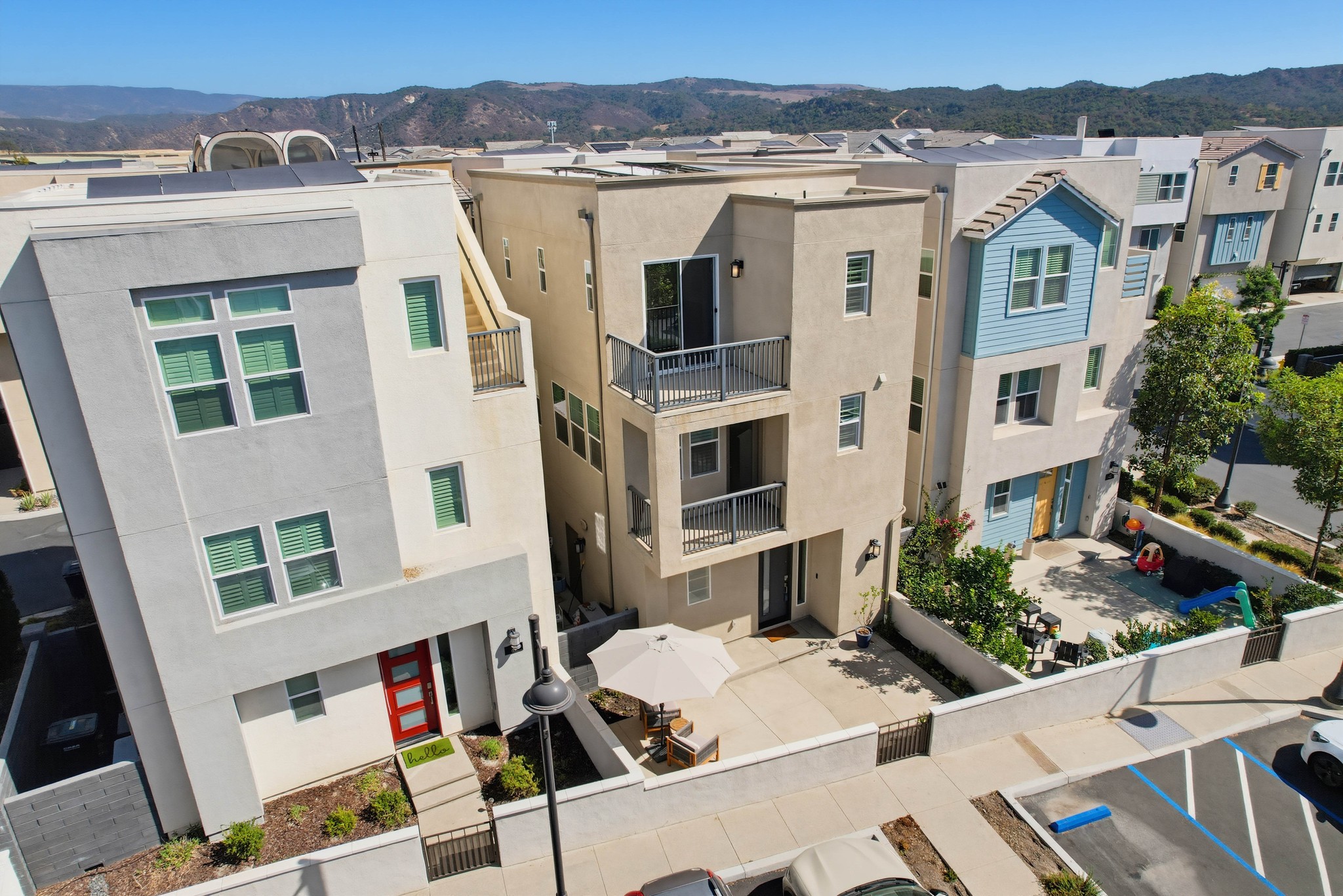 Virtual tour photo 7 of 68 for 35 Stetson St