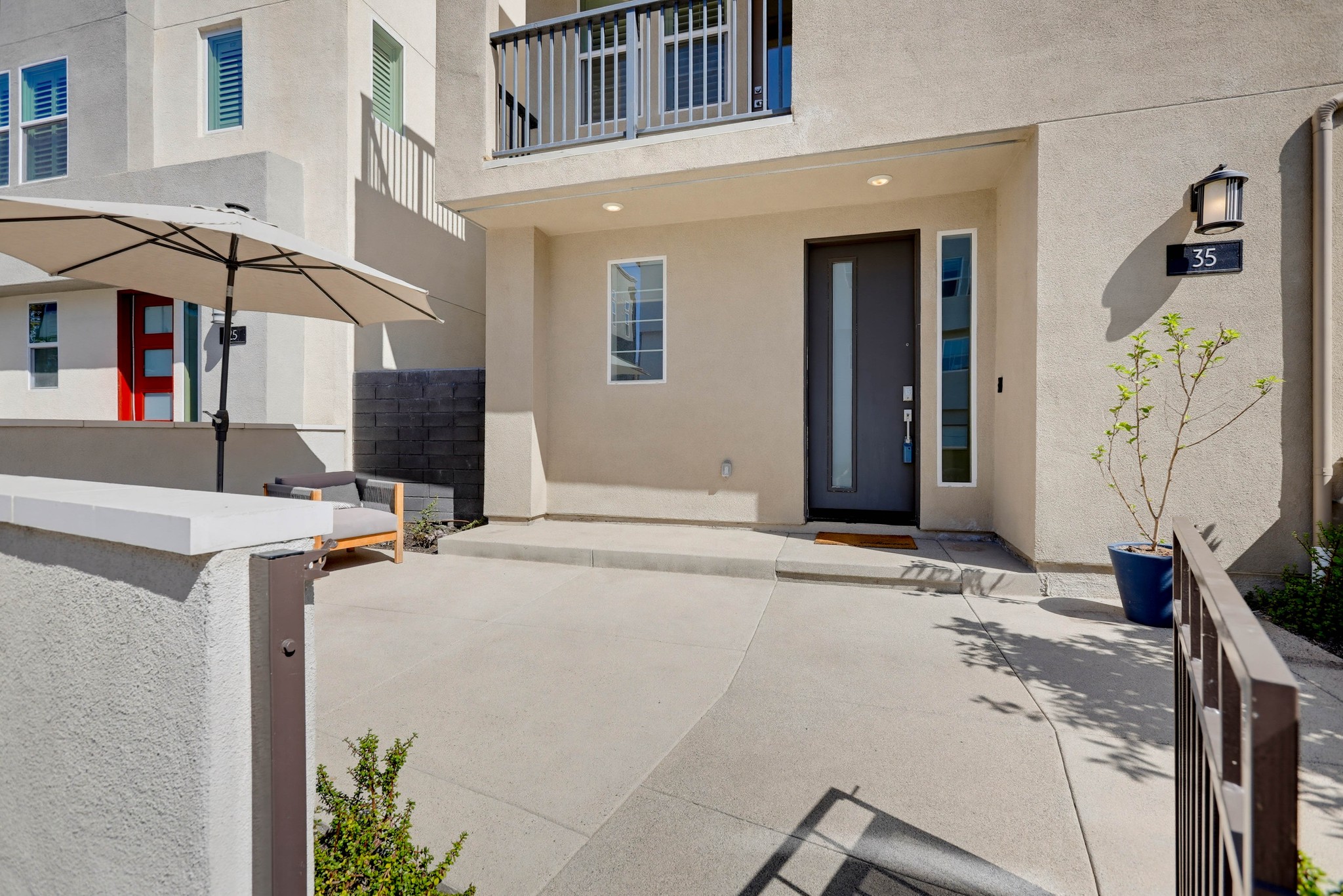 Virtual tour photo 10 of 68 for 35 Stetson St