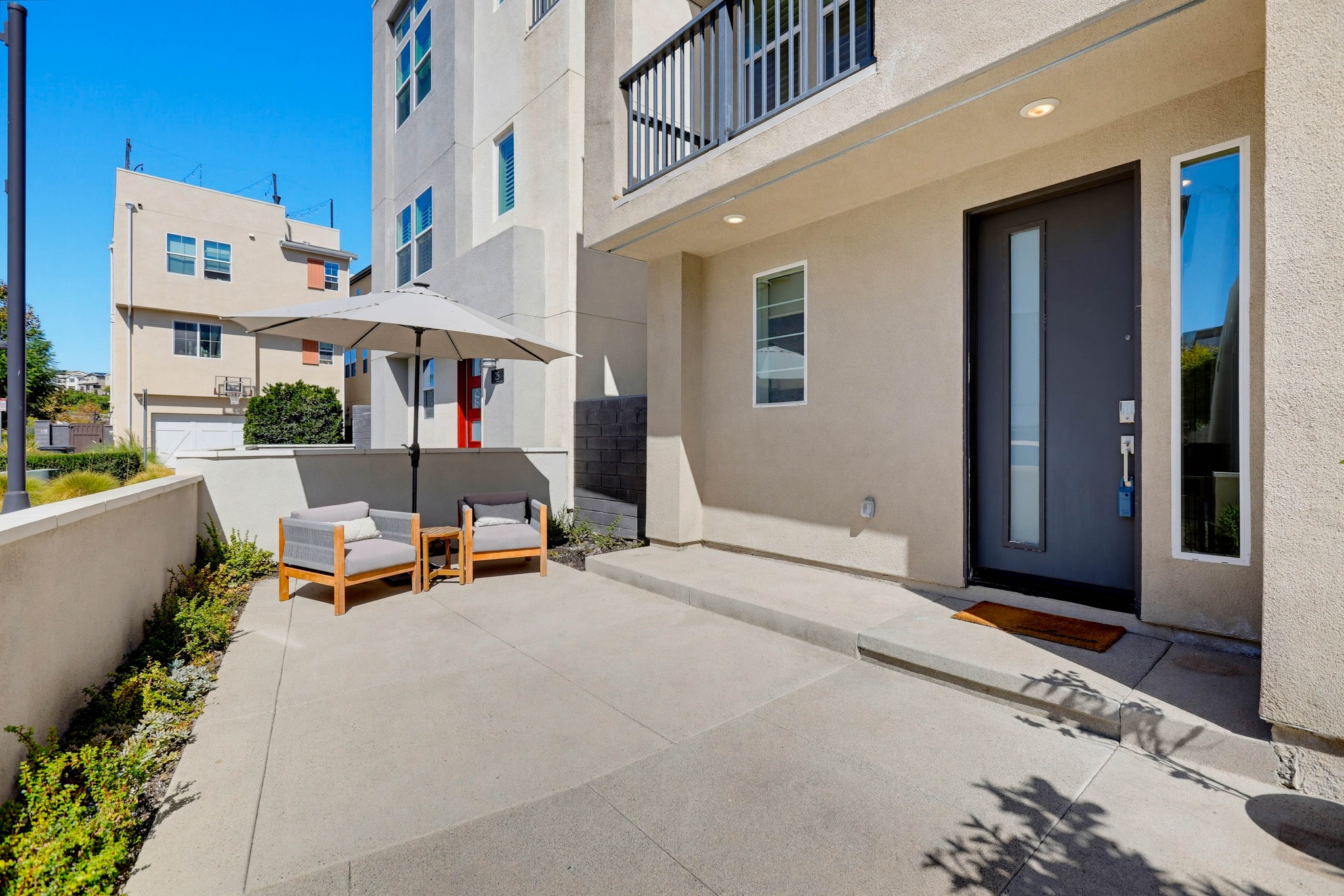 Virtual tour photo 11 of 68 for 35 Stetson St