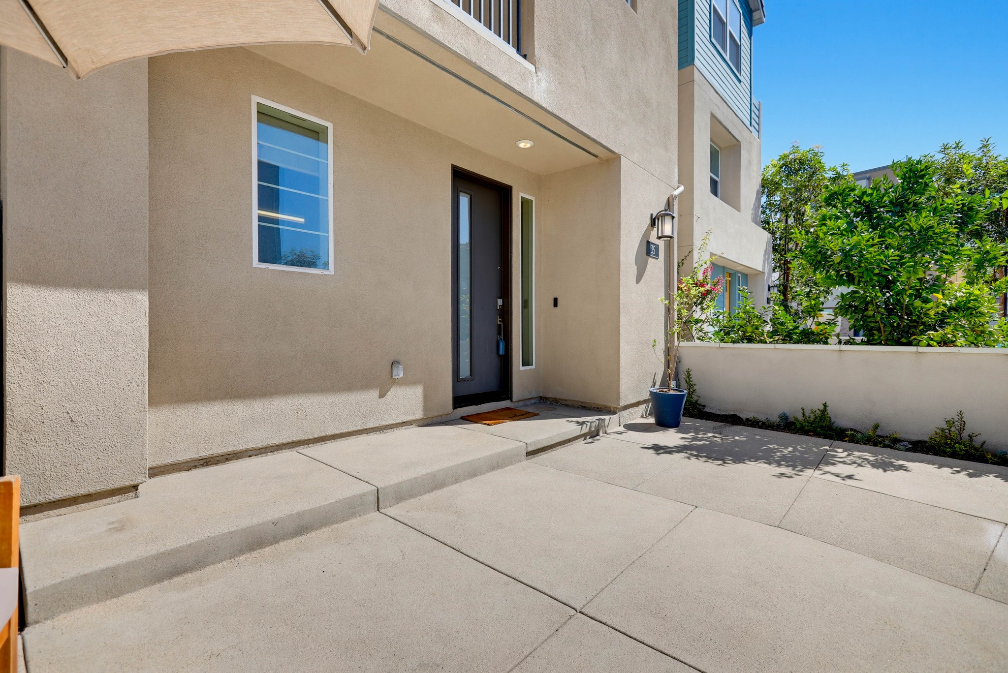 Virtual tour photo 13 of 68 for 35 Stetson St