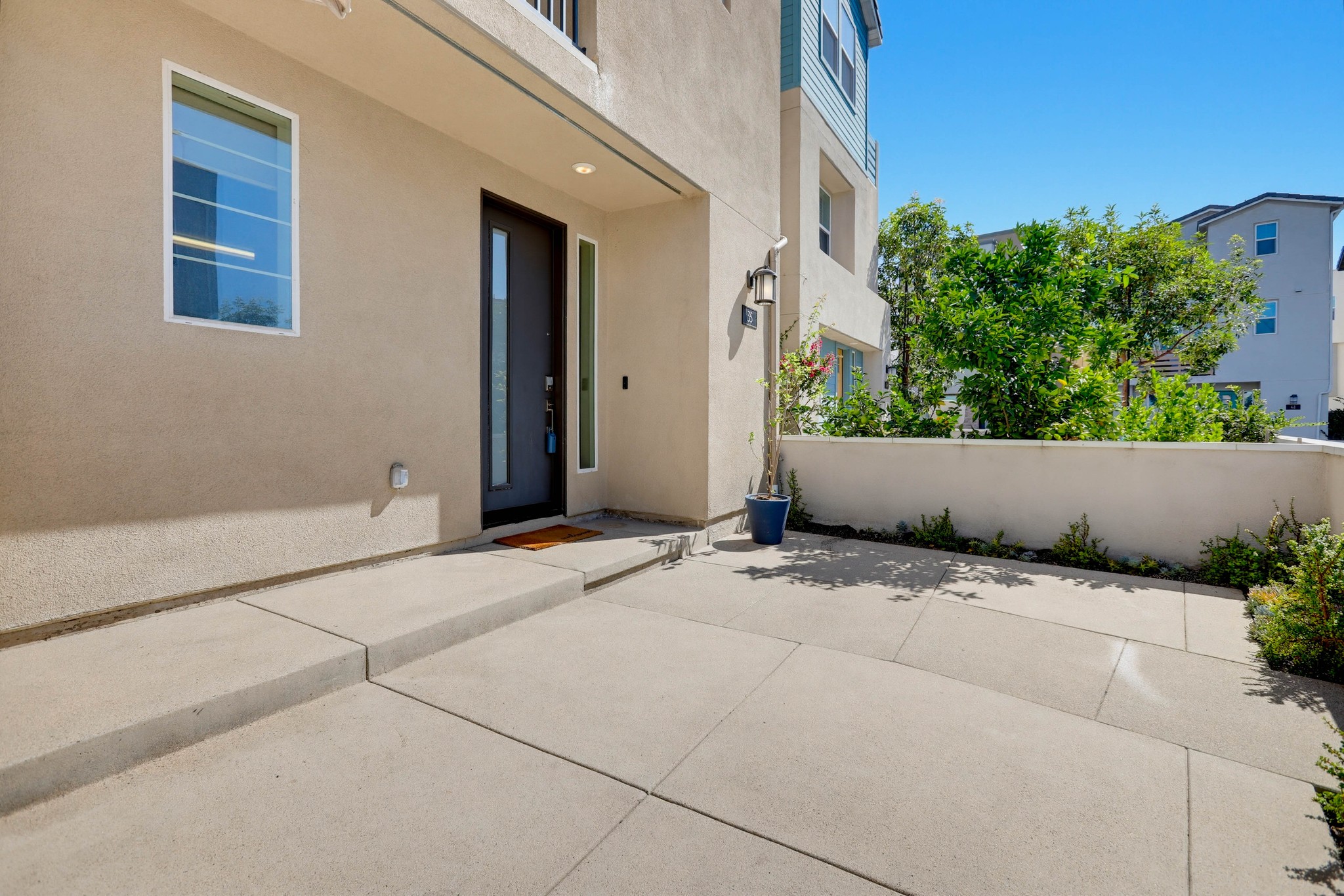 Virtual tour photo 14 of 68 for 35 Stetson St