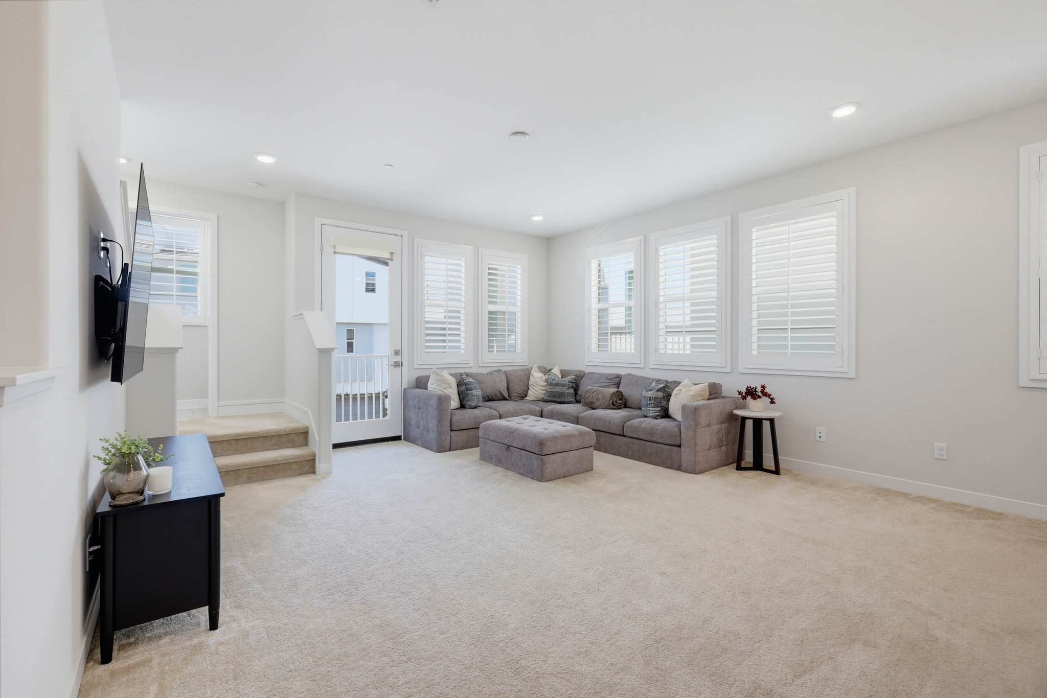 Virtual tour photo 21 of 68 for 35 Stetson St