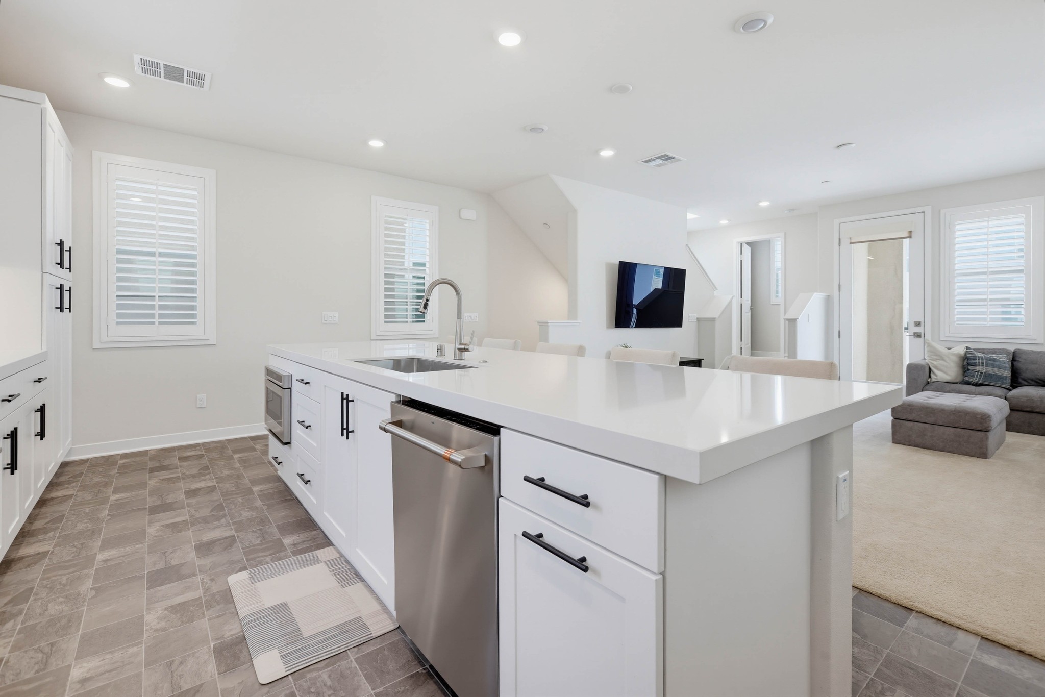 Virtual tour photo 34 of 68 for 35 Stetson St
