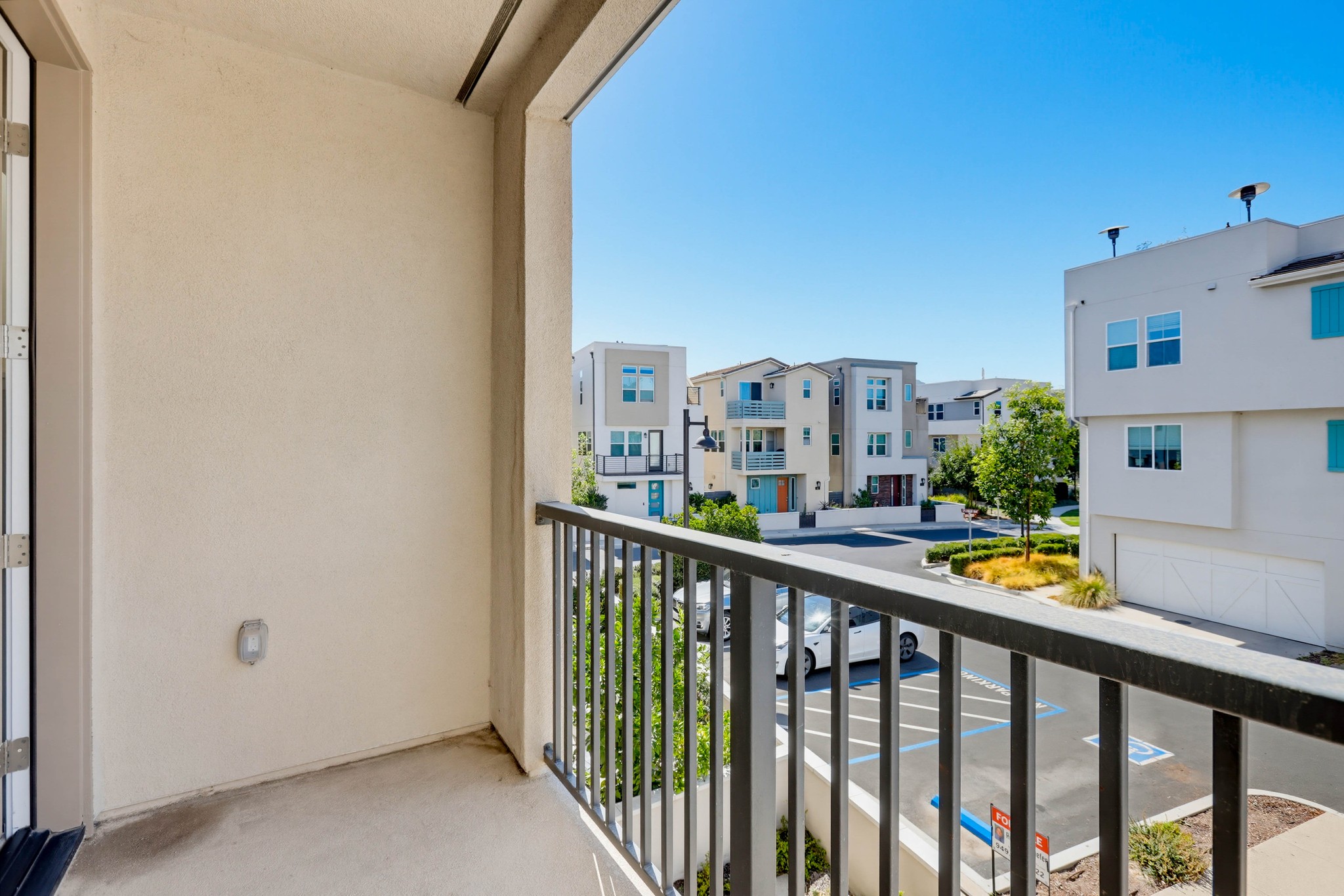 Virtual tour photo 36 of 68 for 35 Stetson St
