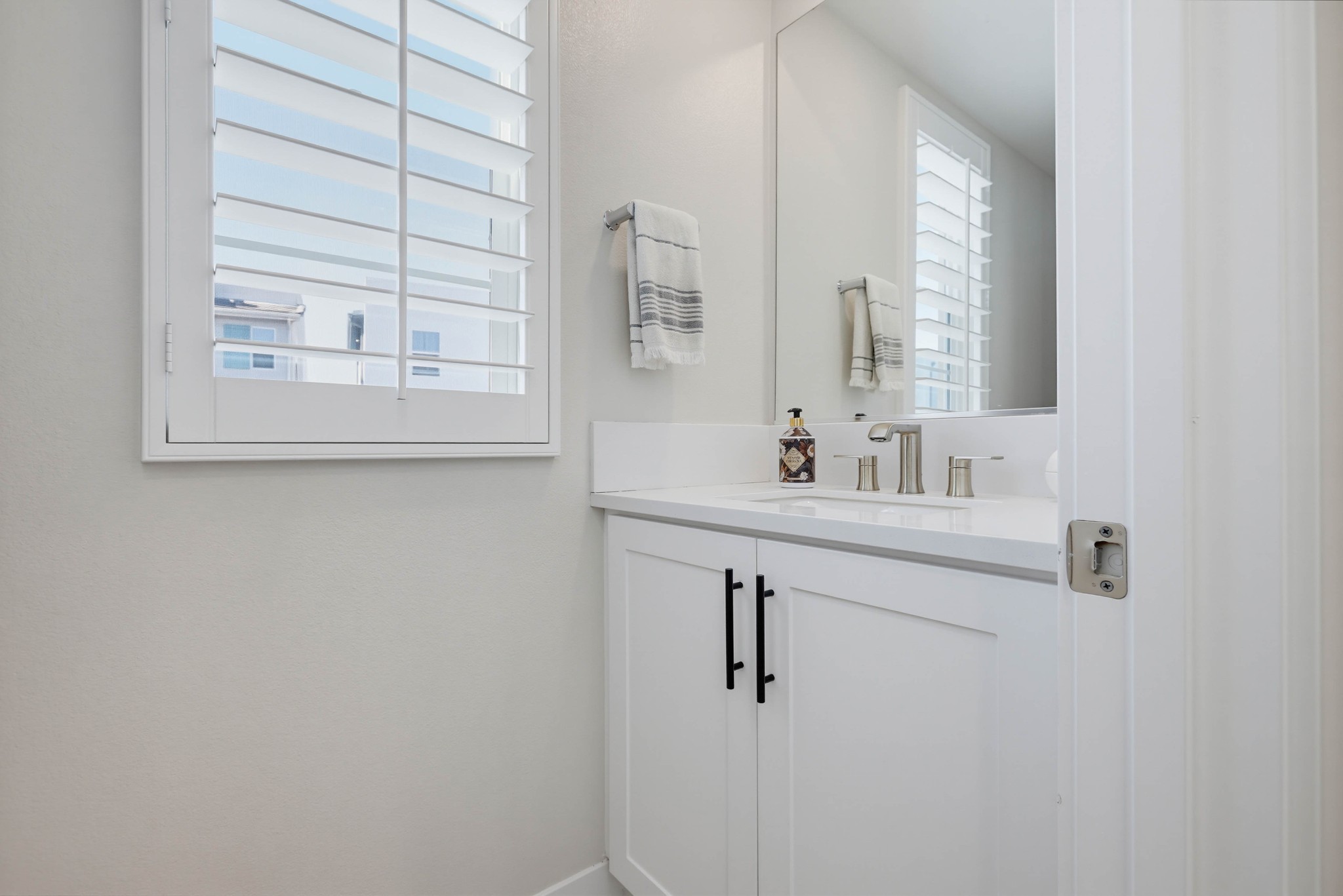Virtual tour photo 39 of 68 for 35 Stetson St