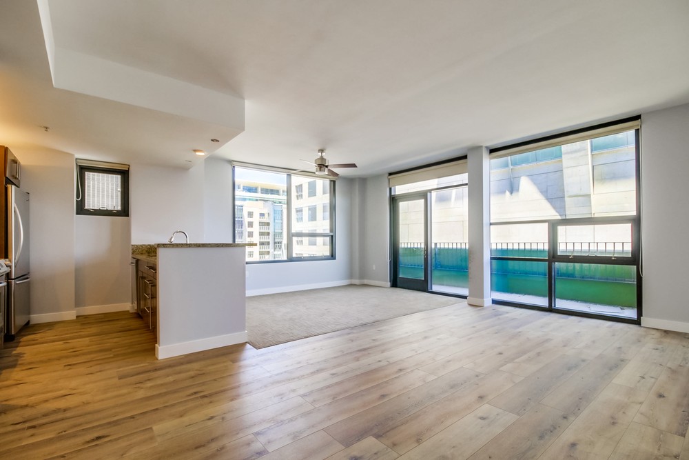 Virtual tour photo 1 of 56 for 350 11th Ave #623