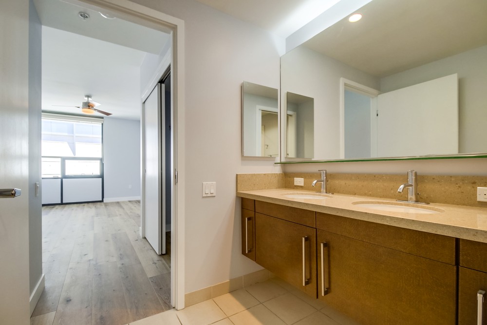 Virtual tour photo 30 of 56 for 350 11th Ave #623