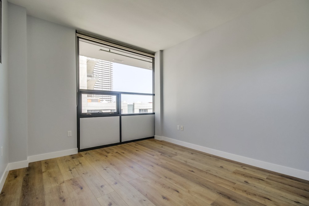 Virtual tour photo 32 of 56 for 350 11th Ave #623