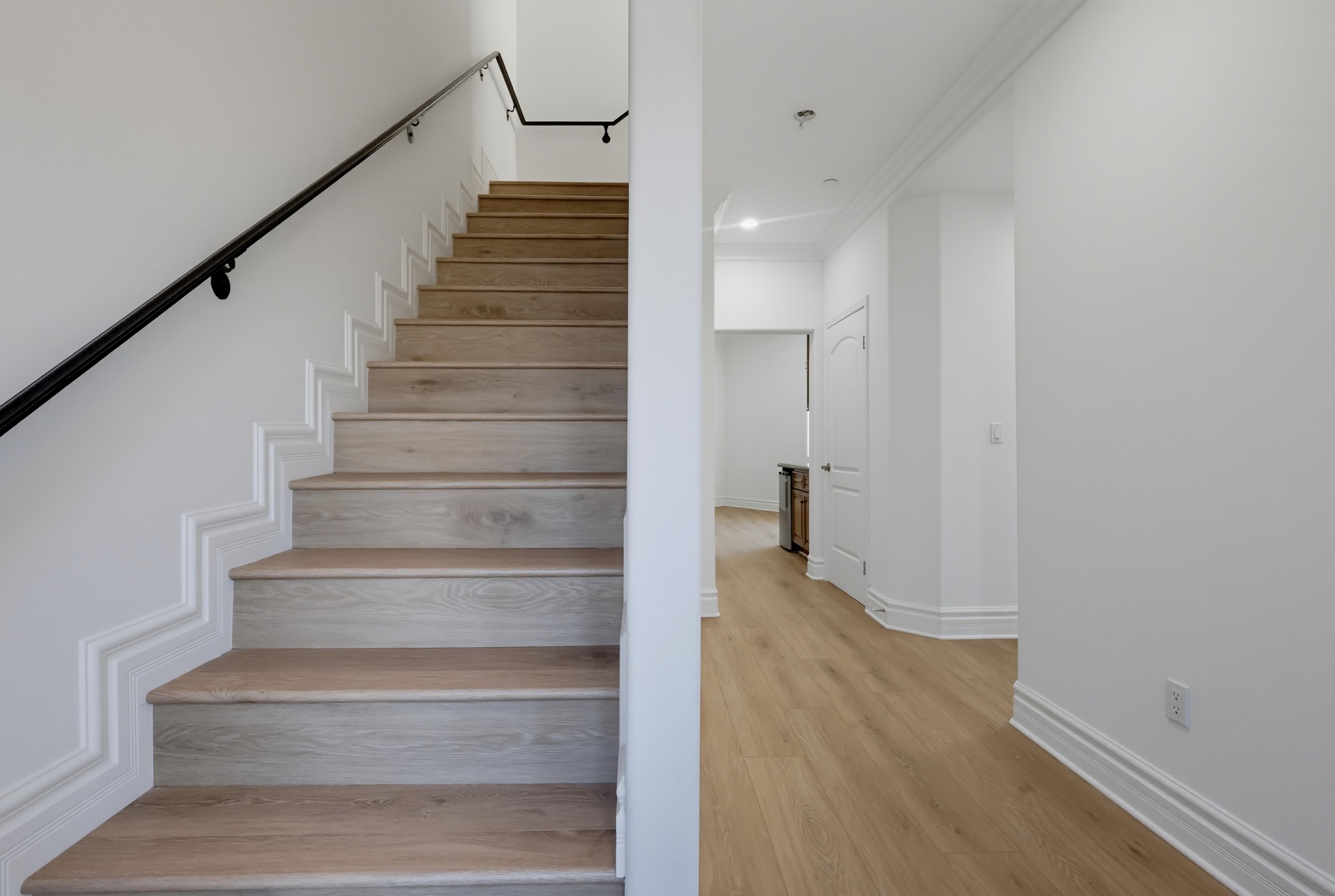 Virtual tour photo 8 of 92 for 350 Bethany Rd