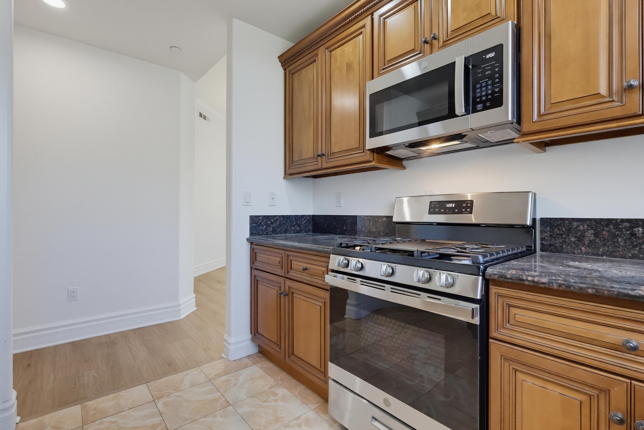 Virtual tour photo 16 of 92 for 350 Bethany Rd
