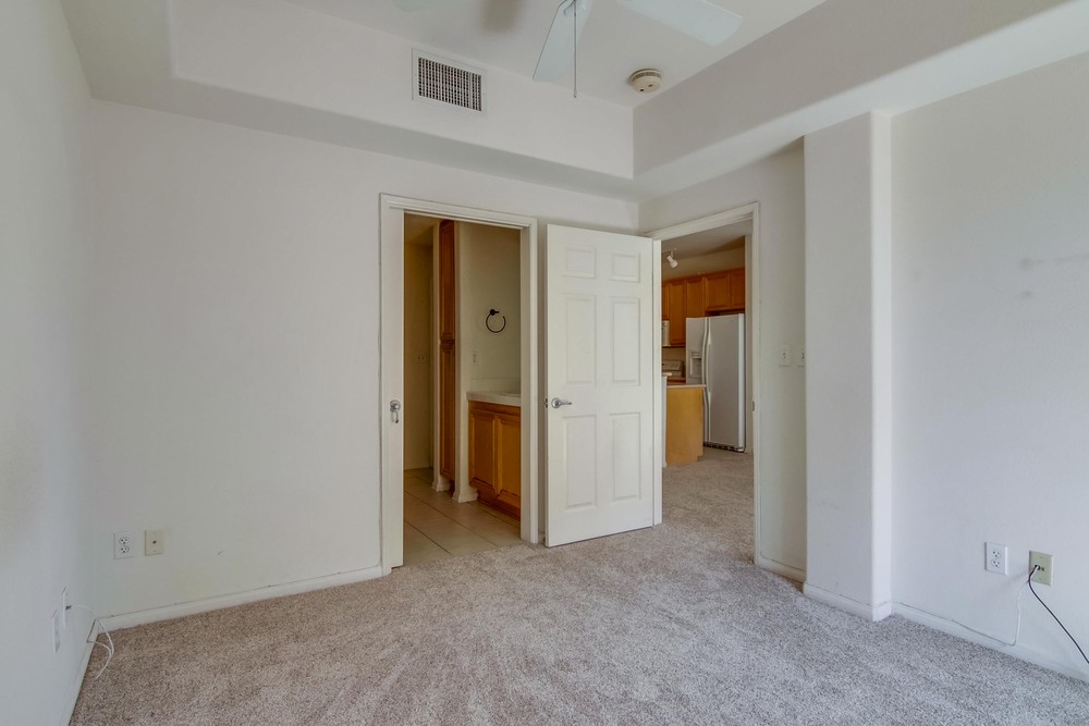 Virtual tour photo 26 of 39 for 350 K St UNIT 418