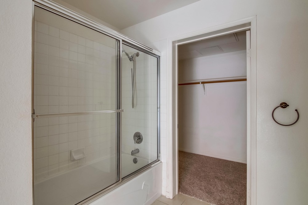 Virtual tour photo 29 of 39 for 350 K St UNIT 418