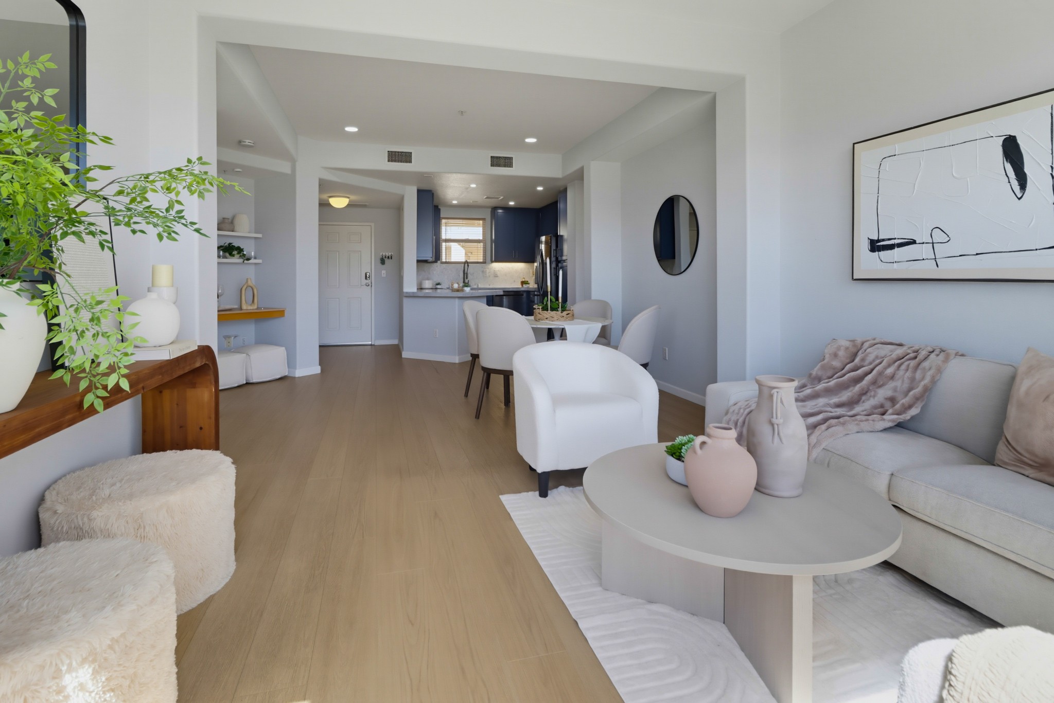 Virtual tour photo 12 of 48 for 350 K St