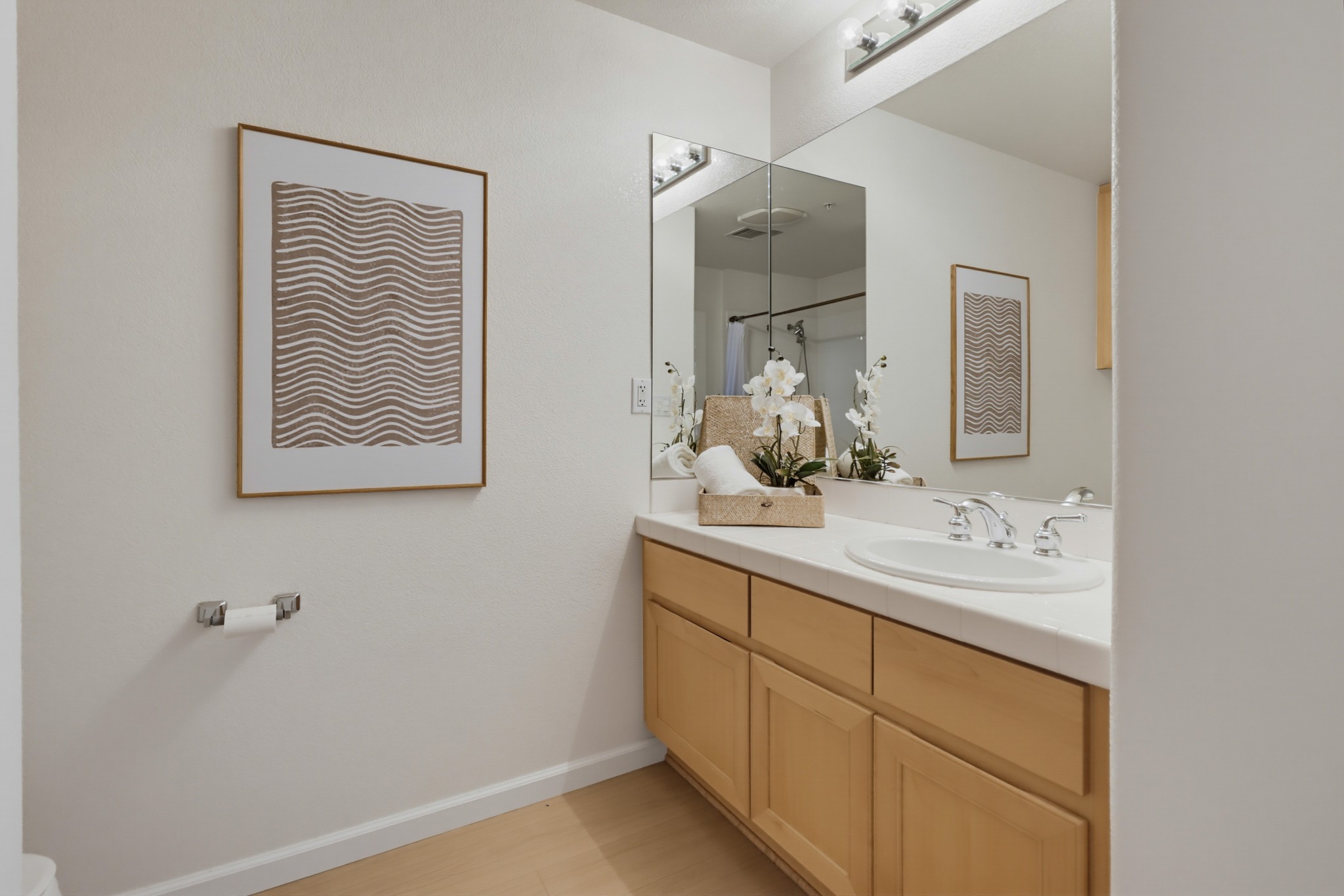 Virtual tour photo 38 of 48 for 350 K St