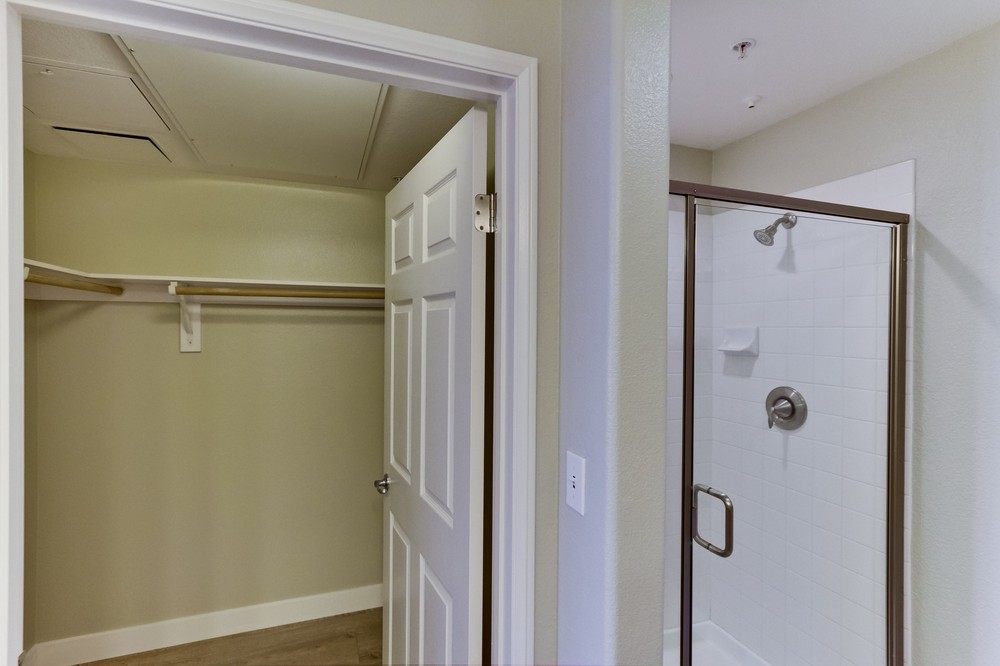 Virtual tour photo 16 of 44 for 350 K Street #616