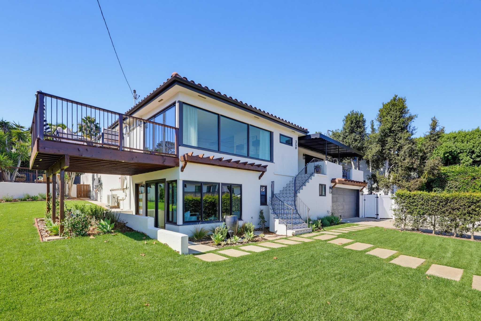 Virtual tour photo 9 of 155 for 350 San Elijo St