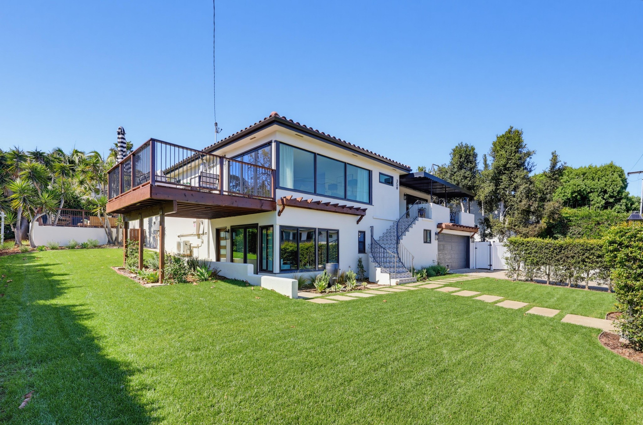 Virtual tour photo 10 of 155 for 350 San Elijo St