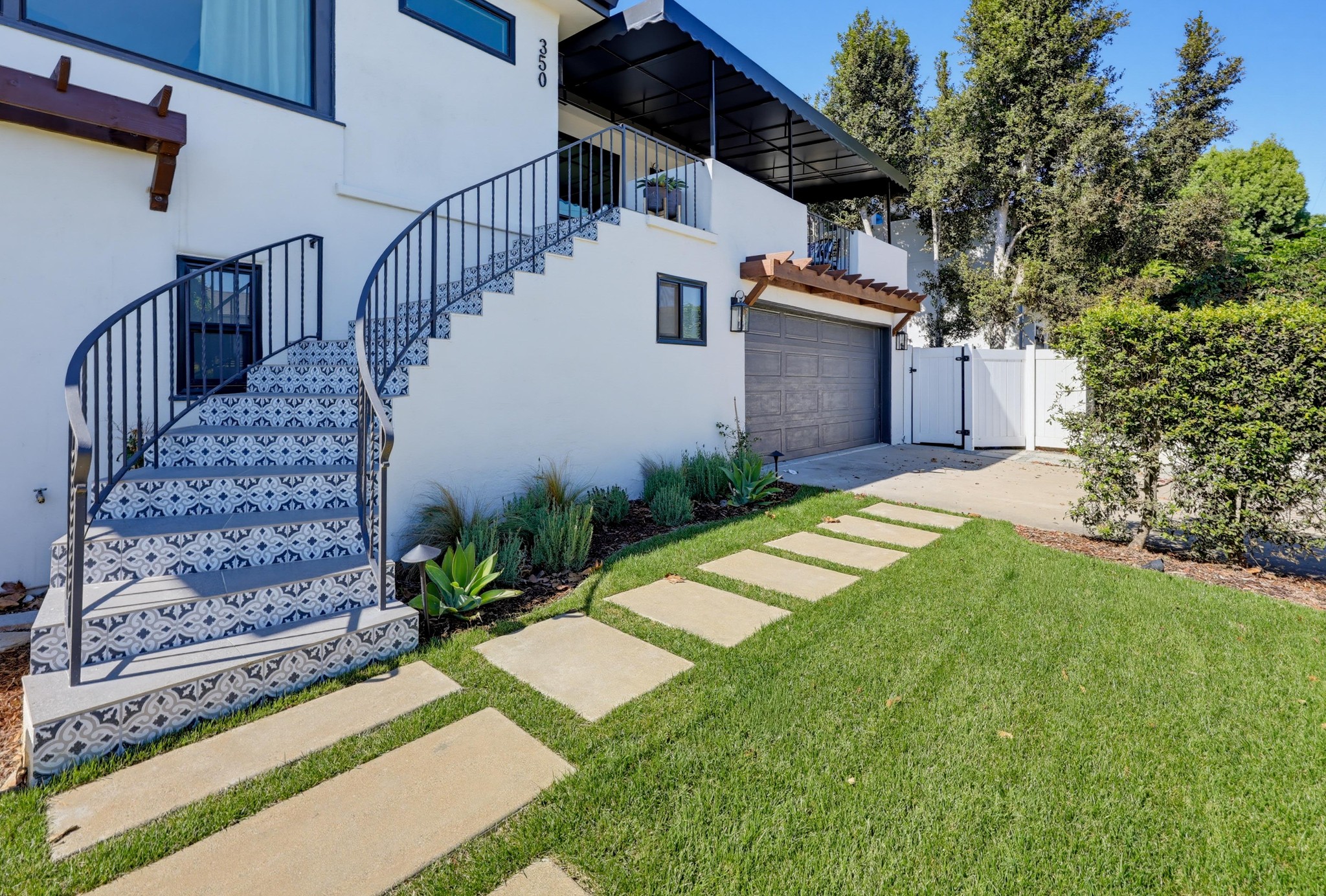 Virtual tour photo 11 of 155 for 350 San Elijo St