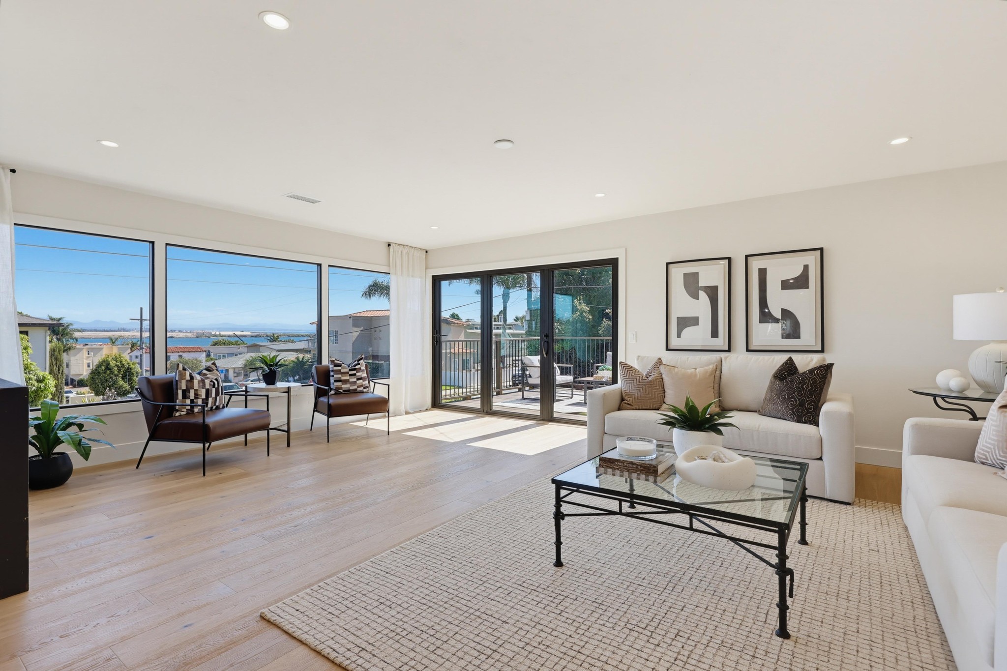 Virtual tour photo 17 of 155 for 350 San Elijo St