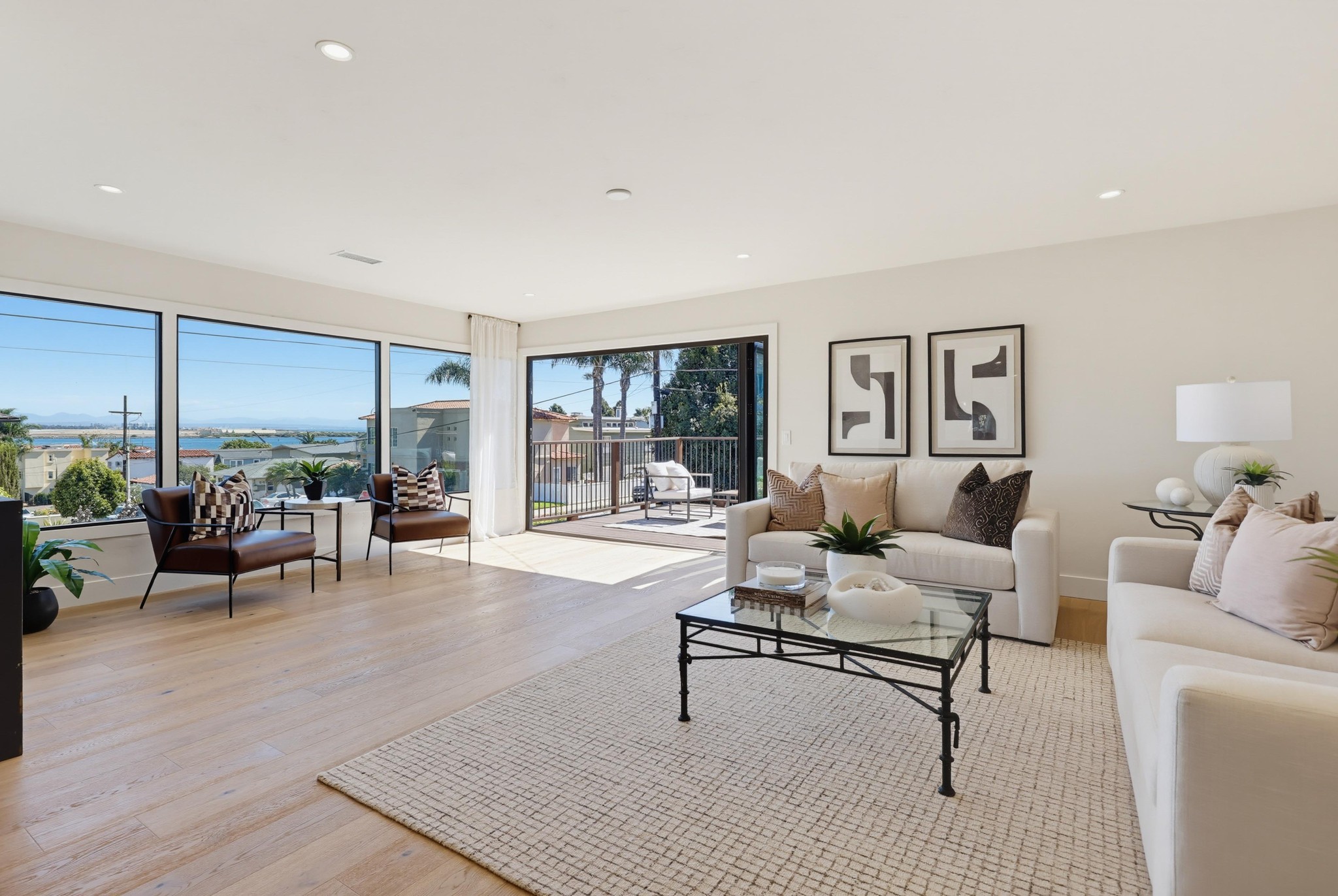 Virtual tour photo 18 of 155 for 350 San Elijo St