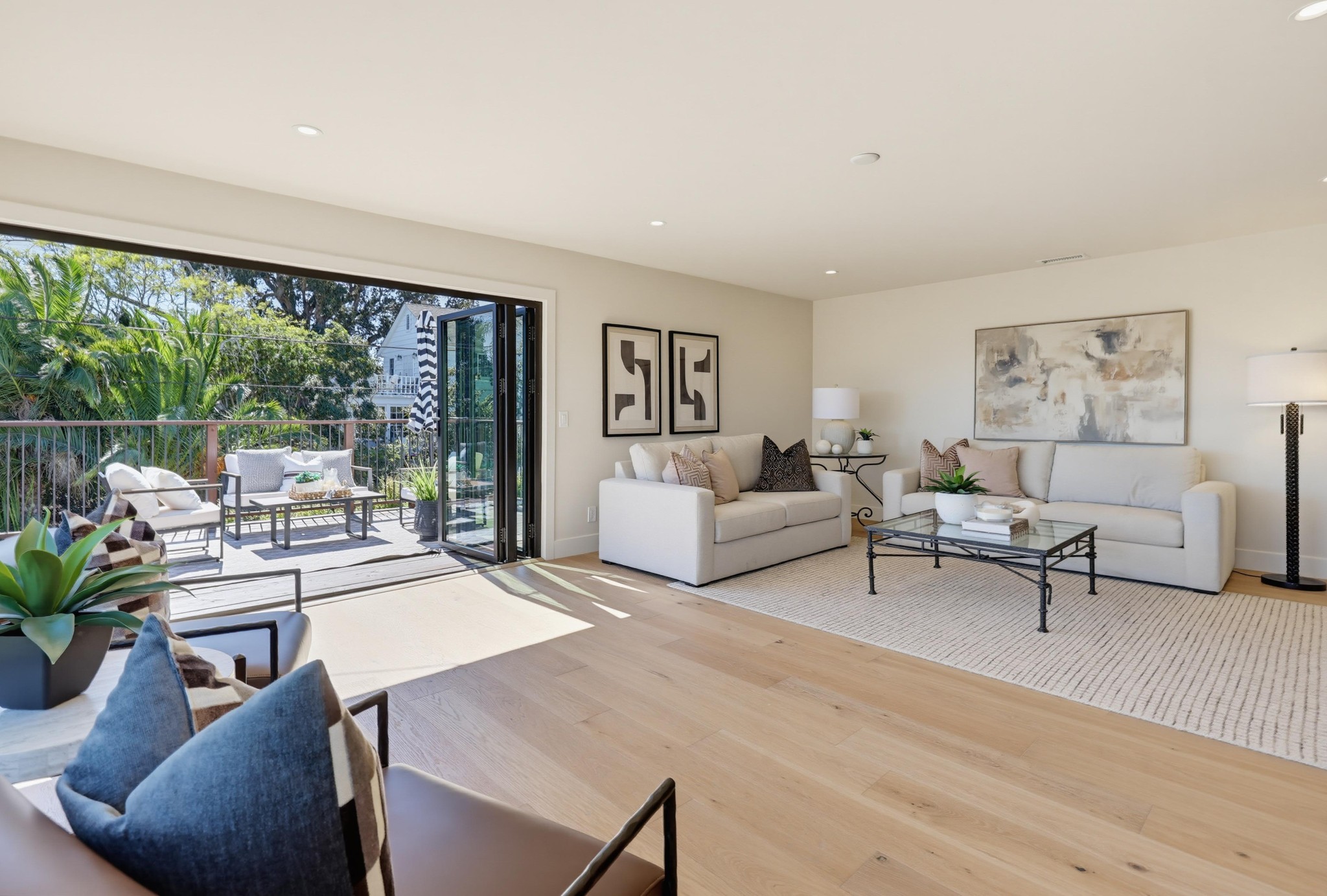 Virtual tour photo 21 of 155 for 350 San Elijo St