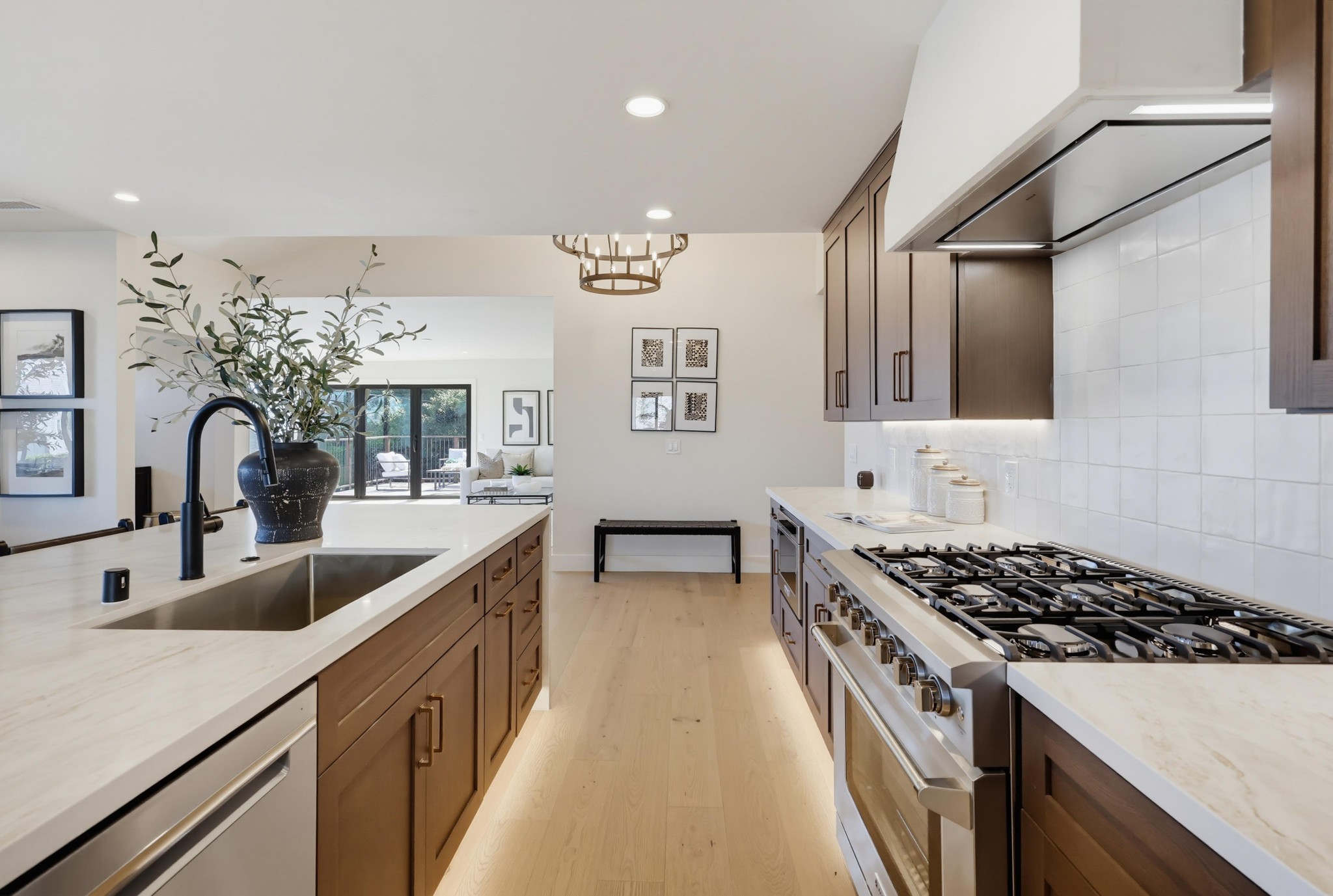 Virtual tour photo 38 of 155 for 350 San Elijo St