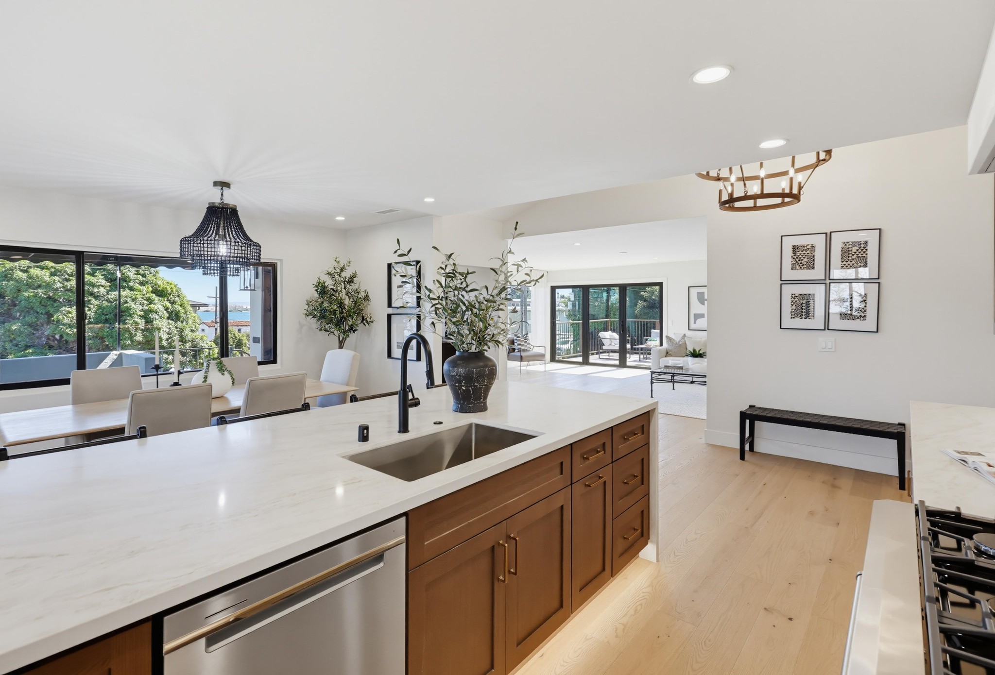 Virtual tour photo 39 of 155 for 350 San Elijo St