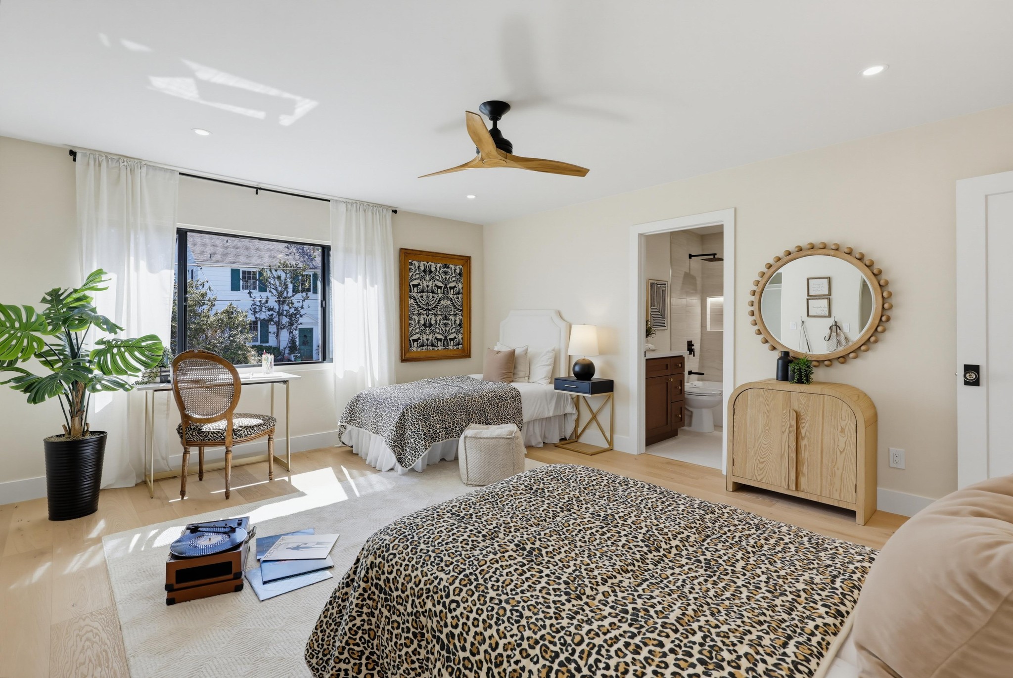 Virtual tour photo 88 of 155 for 350 San Elijo St