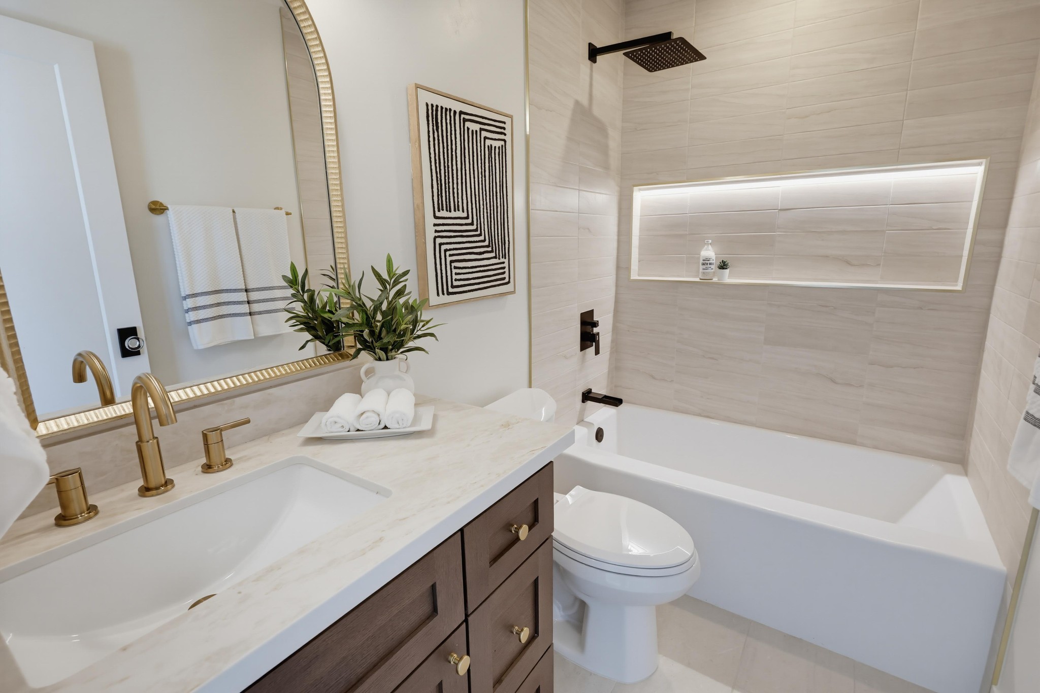Virtual tour photo 92 of 155 for 350 San Elijo St