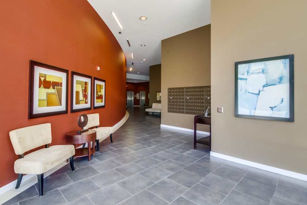 Virtual tour photo 4 of 26 for 350 W Ash St #1001
