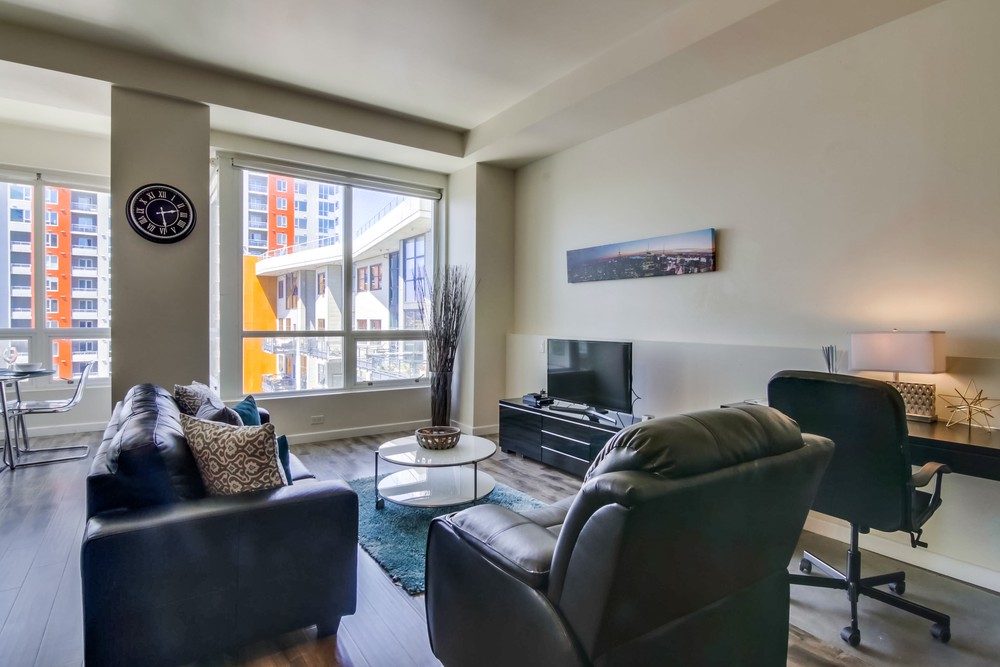 Virtual tour photo 8 of 26 for 350 W Ash St #1001