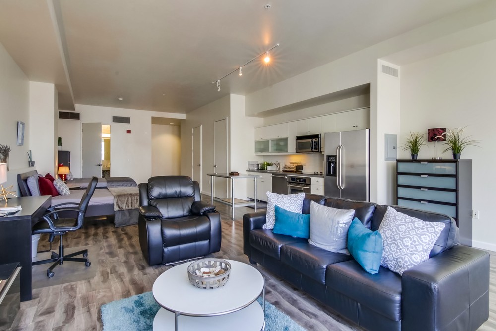 Virtual tour photo 11 of 26 for 350 W Ash St #1001