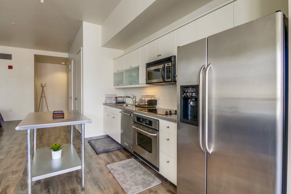 Virtual tour photo 17 of 26 for 350 W Ash St #1001