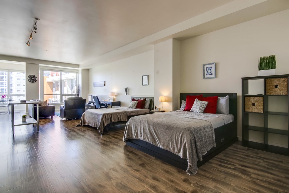 Virtual tour photo 19 of 26 for 350 W Ash St #1001