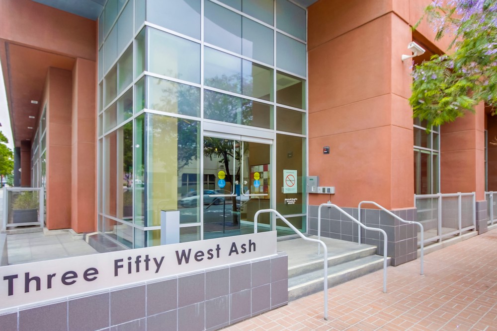 Virtual tour photo 3 of 42 for 350 W Ash St UNIT 1001