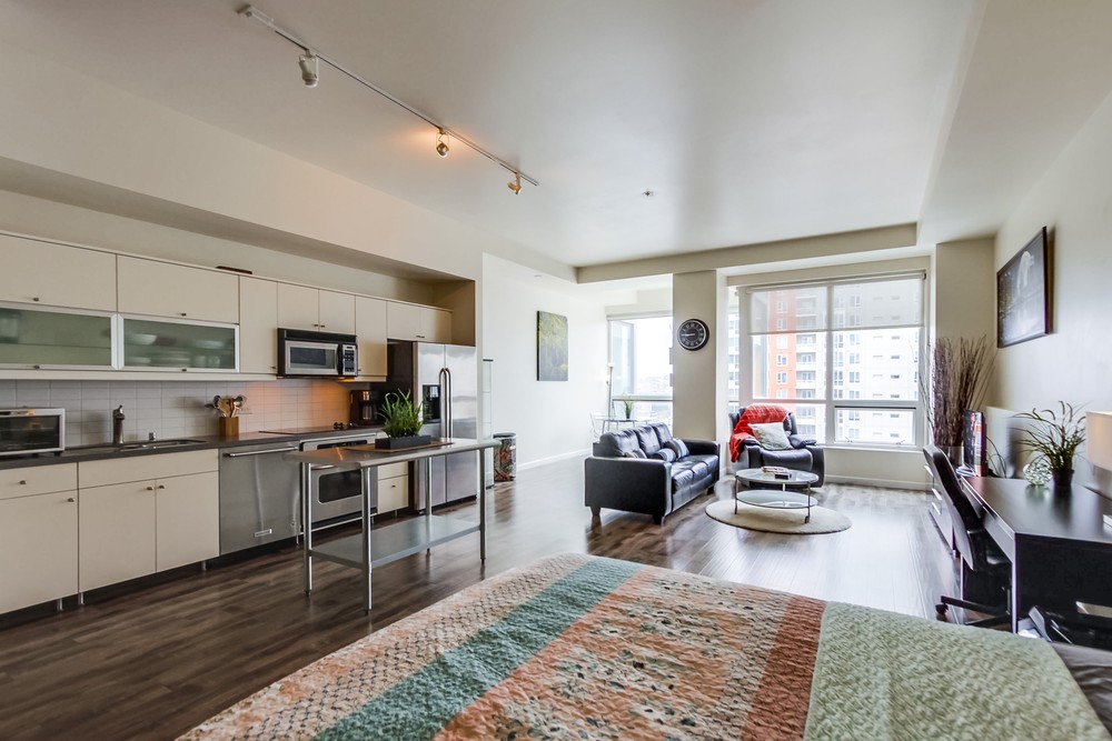 Virtual tour photo 8 of 42 for 350 W Ash St UNIT 1001
