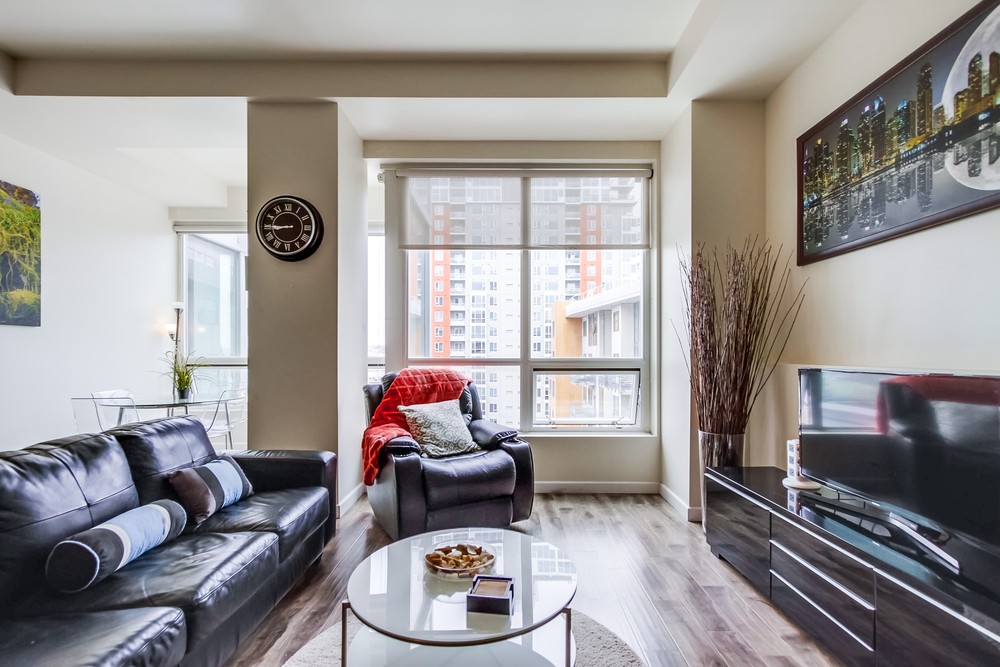 Virtual tour photo 16 of 42 for 350 W Ash St UNIT 1001